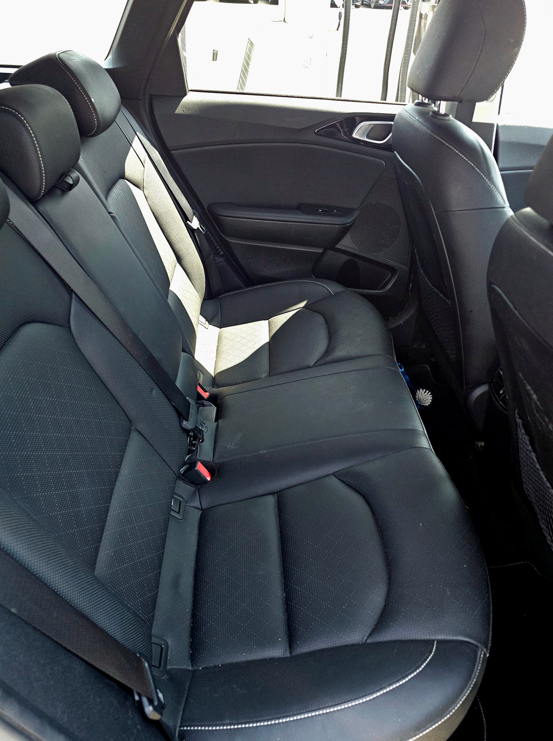 KIA Kia Ceed SW 1.6 GDi Plug-in Hybrid Style Deluxe | AHK | 1. Hand | Service gepflegt-image-5