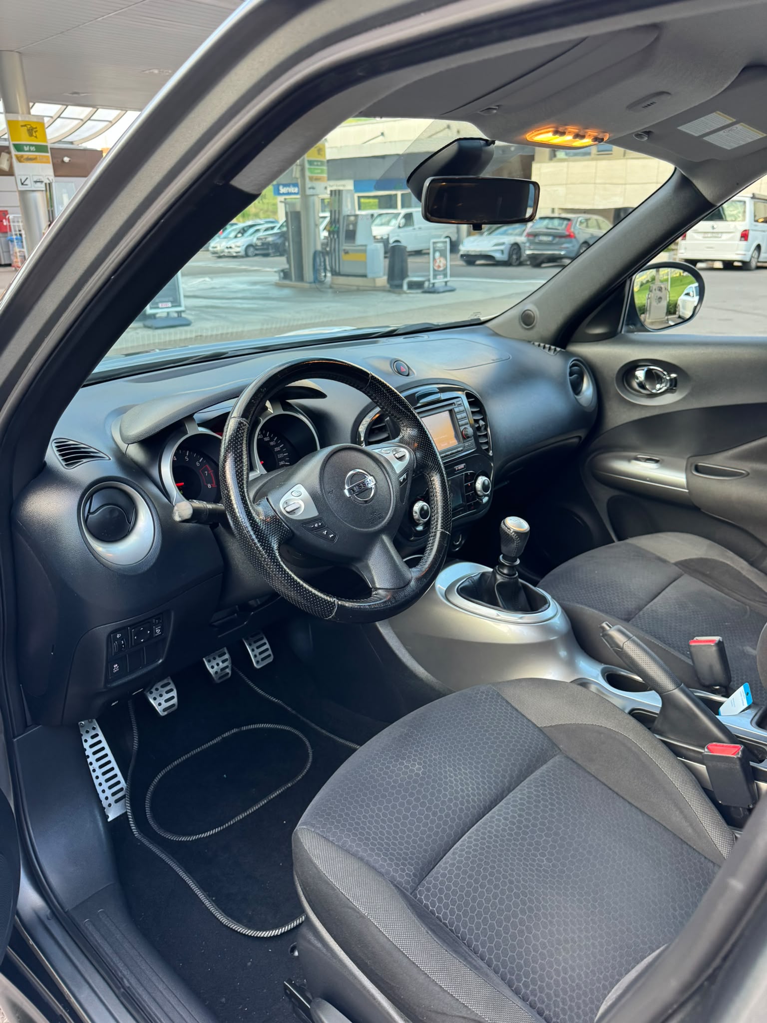 NISSAN Juke 1.6 DIG-T acenta-image-9