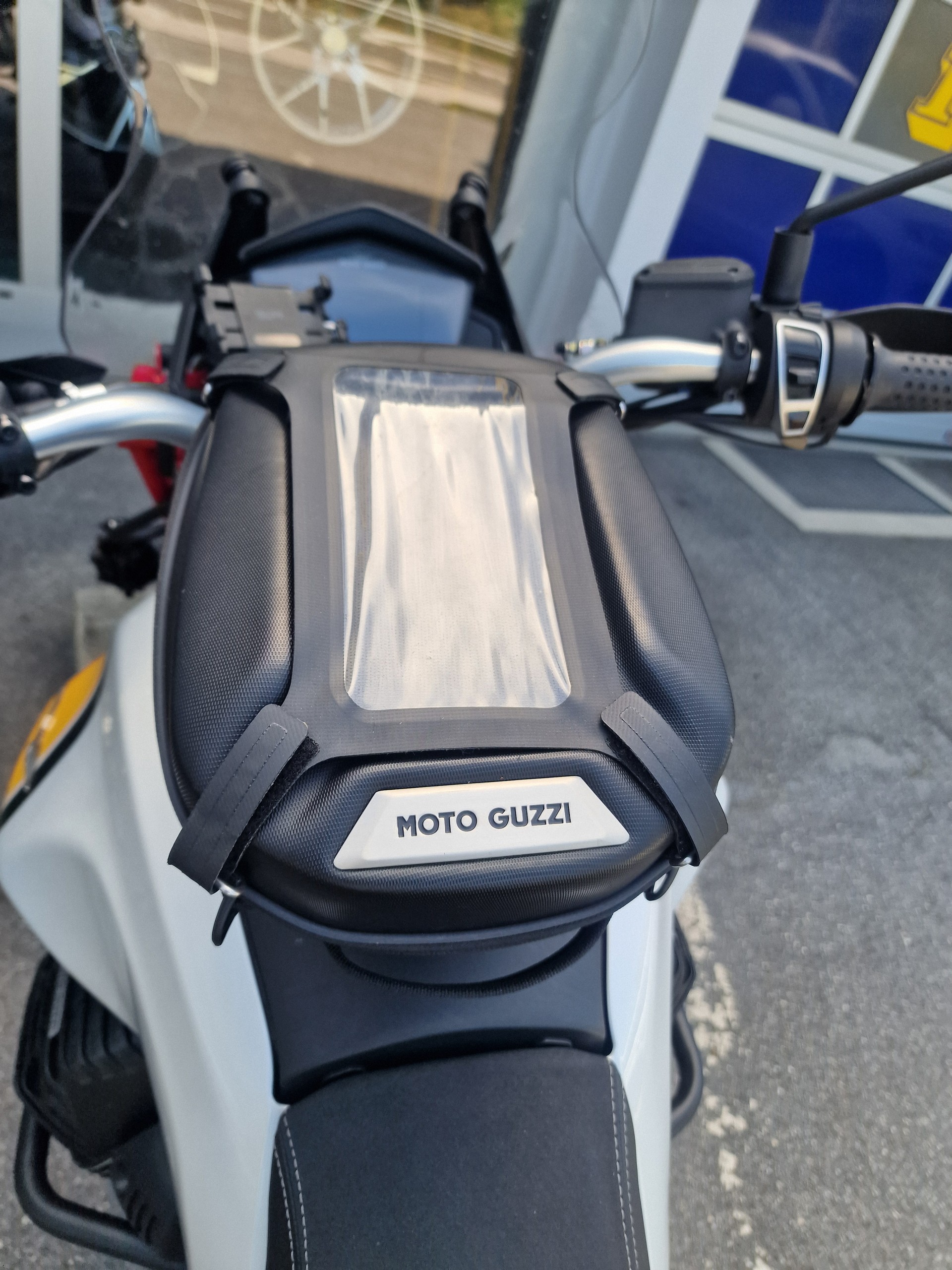 MOTO GUZZI ZGUKWA007KMO01068-image-6