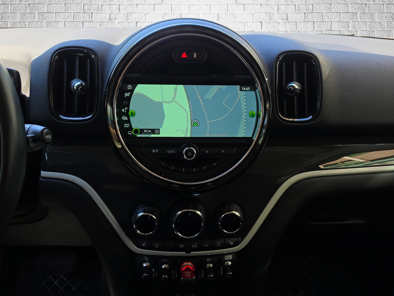 MINI Countryman Cooper SD ALL4 Steptronic-image-12