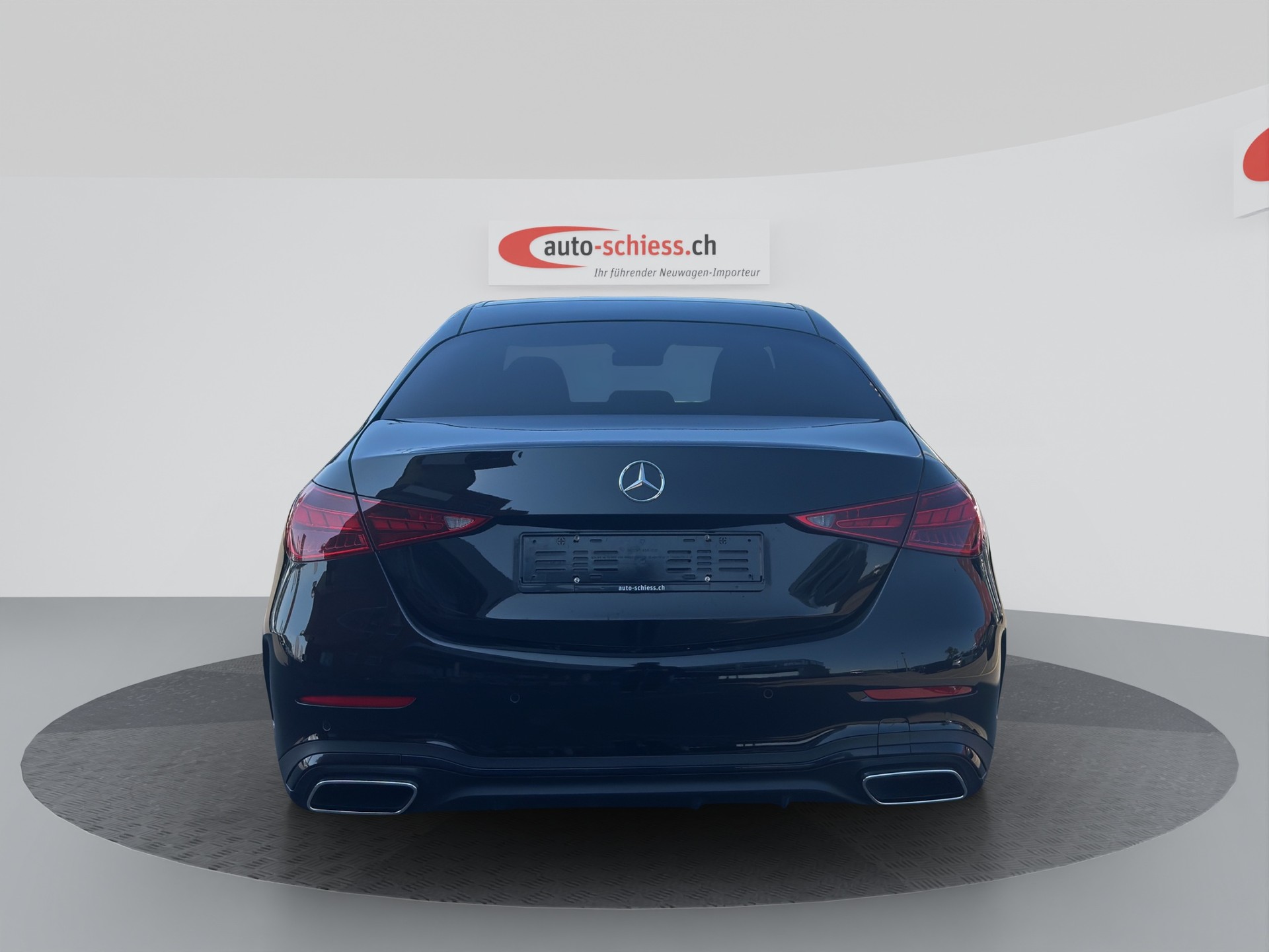MERCEDES-BENZ C 200 AMG Line 4Matic Night-showroom-element-3