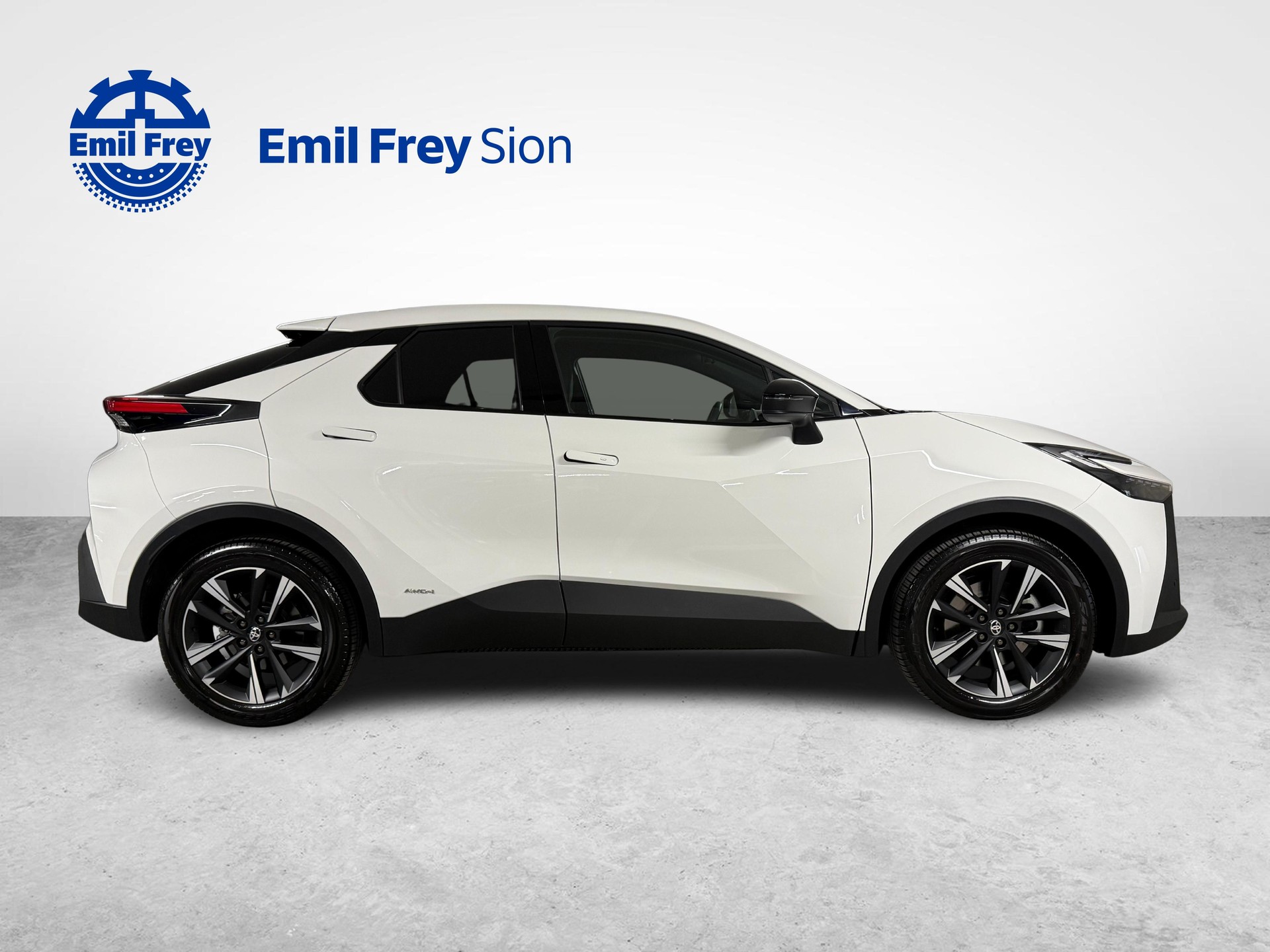 TOYOTA C-HR 2.0 HEV Trend 4x4-showroom-element-3