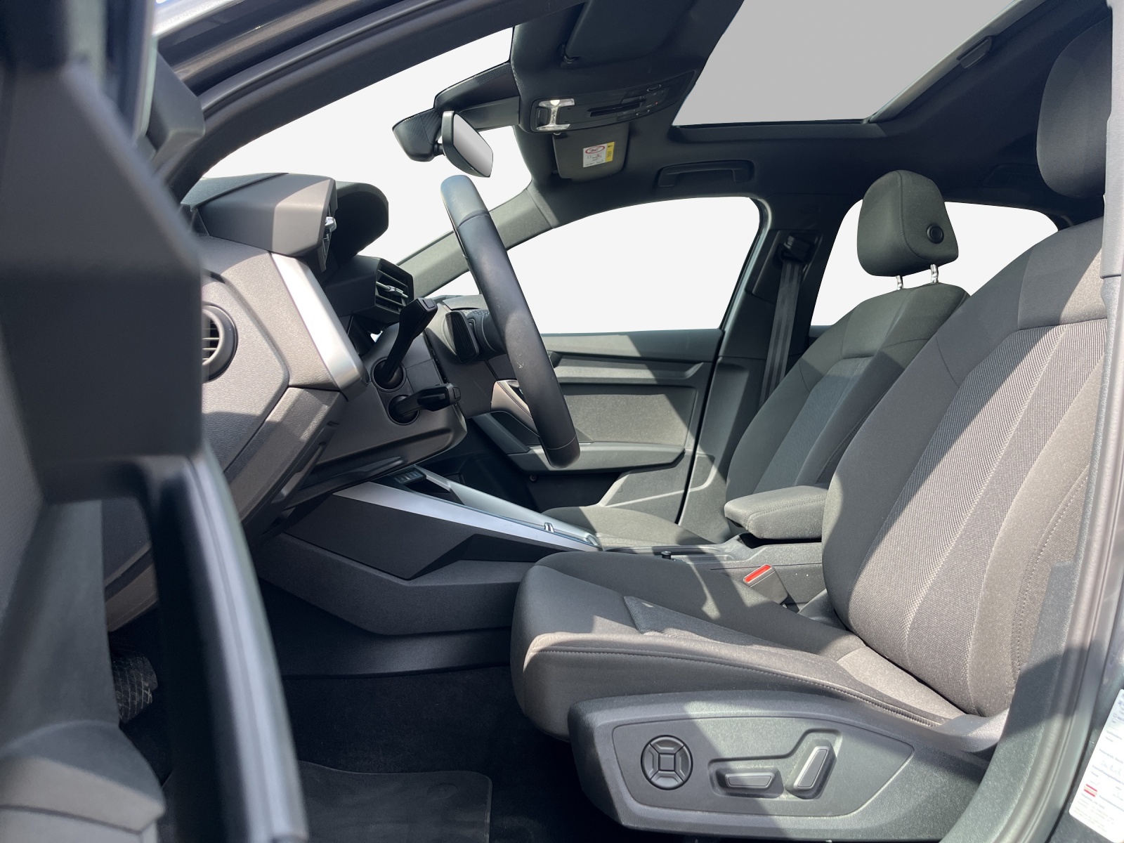 AUDI A3 Sportback 40 TFSI e S line Attraction S-tronic-image-8