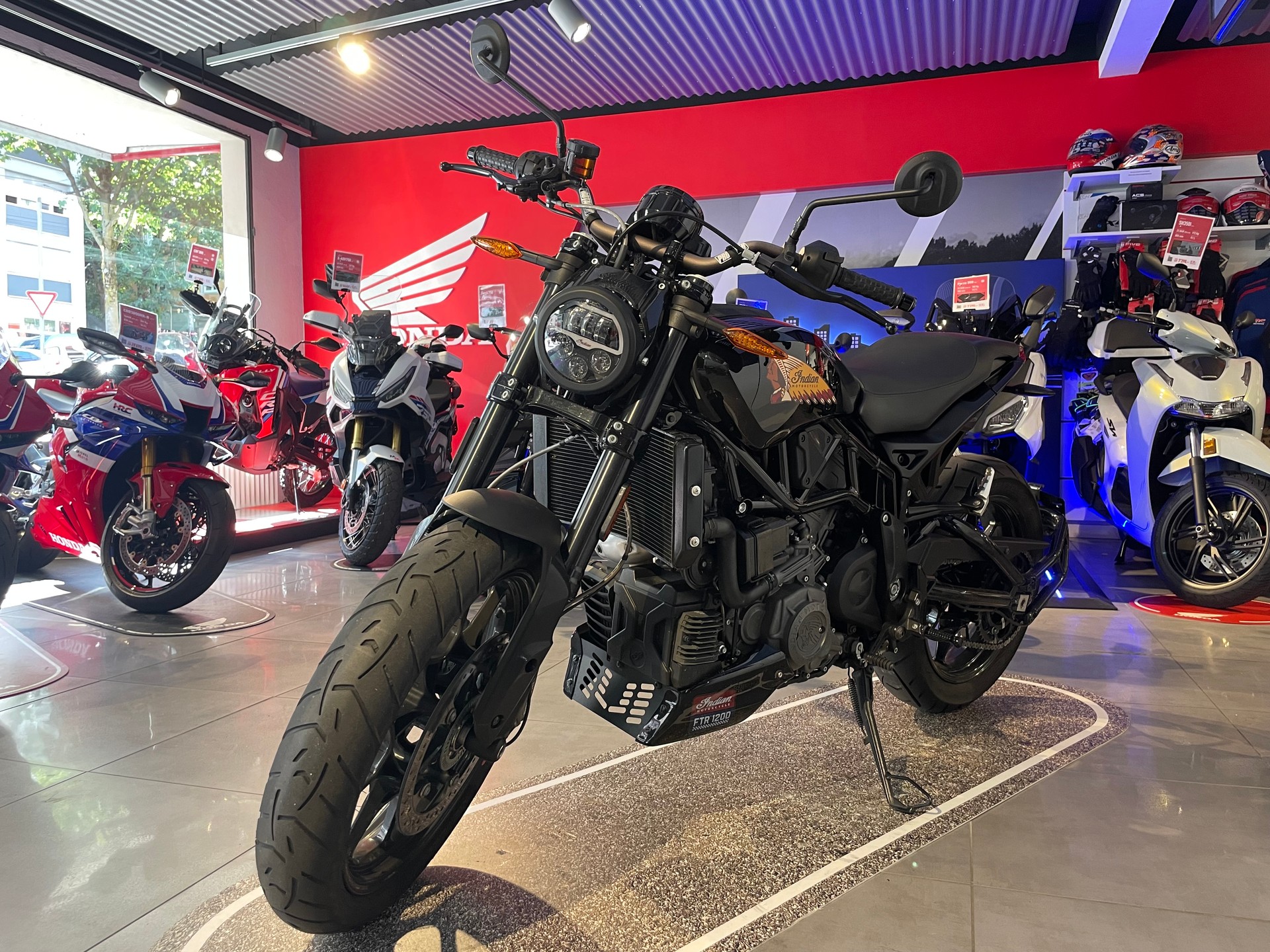 INDIAN FTR 1200-image-0