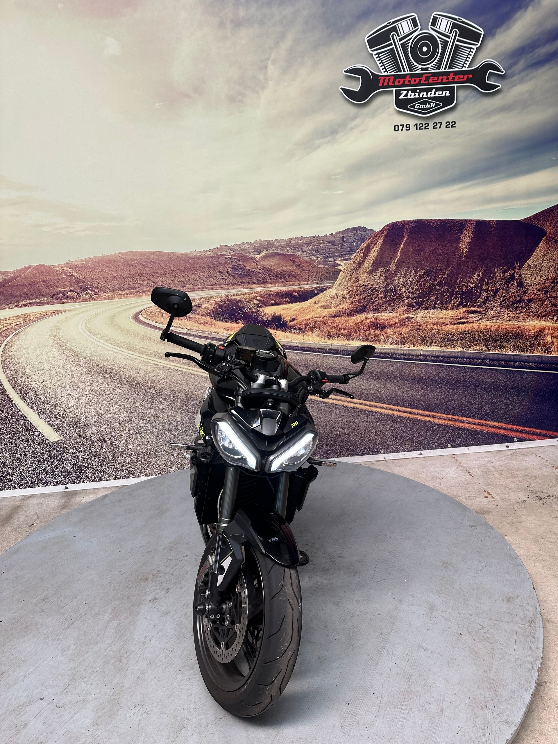 TRIUMPH Street Triple RS 765-image-2
