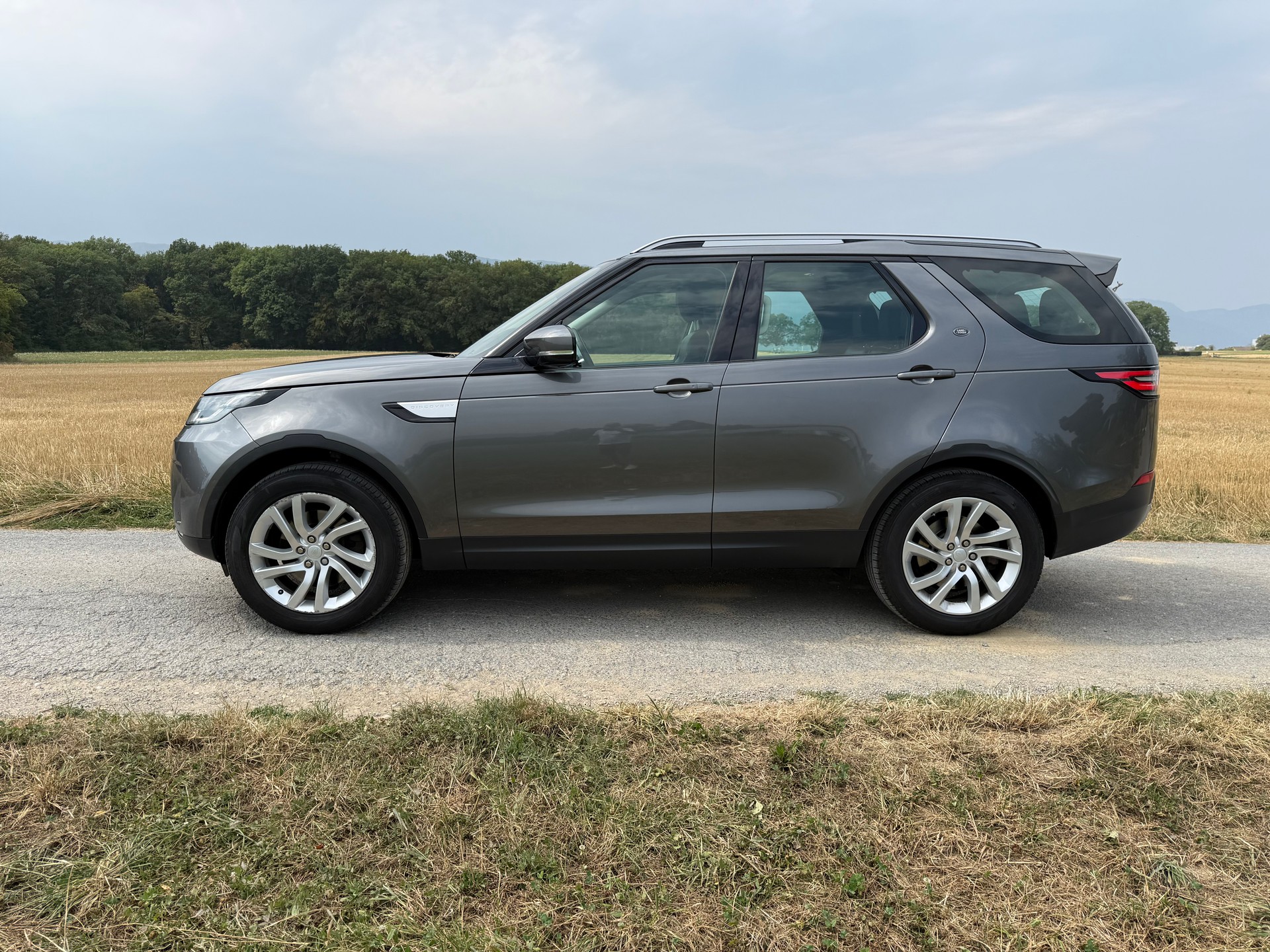 LAND ROVER Discovery 3.0 TD6 HSE Luxury Automatic-image-5
