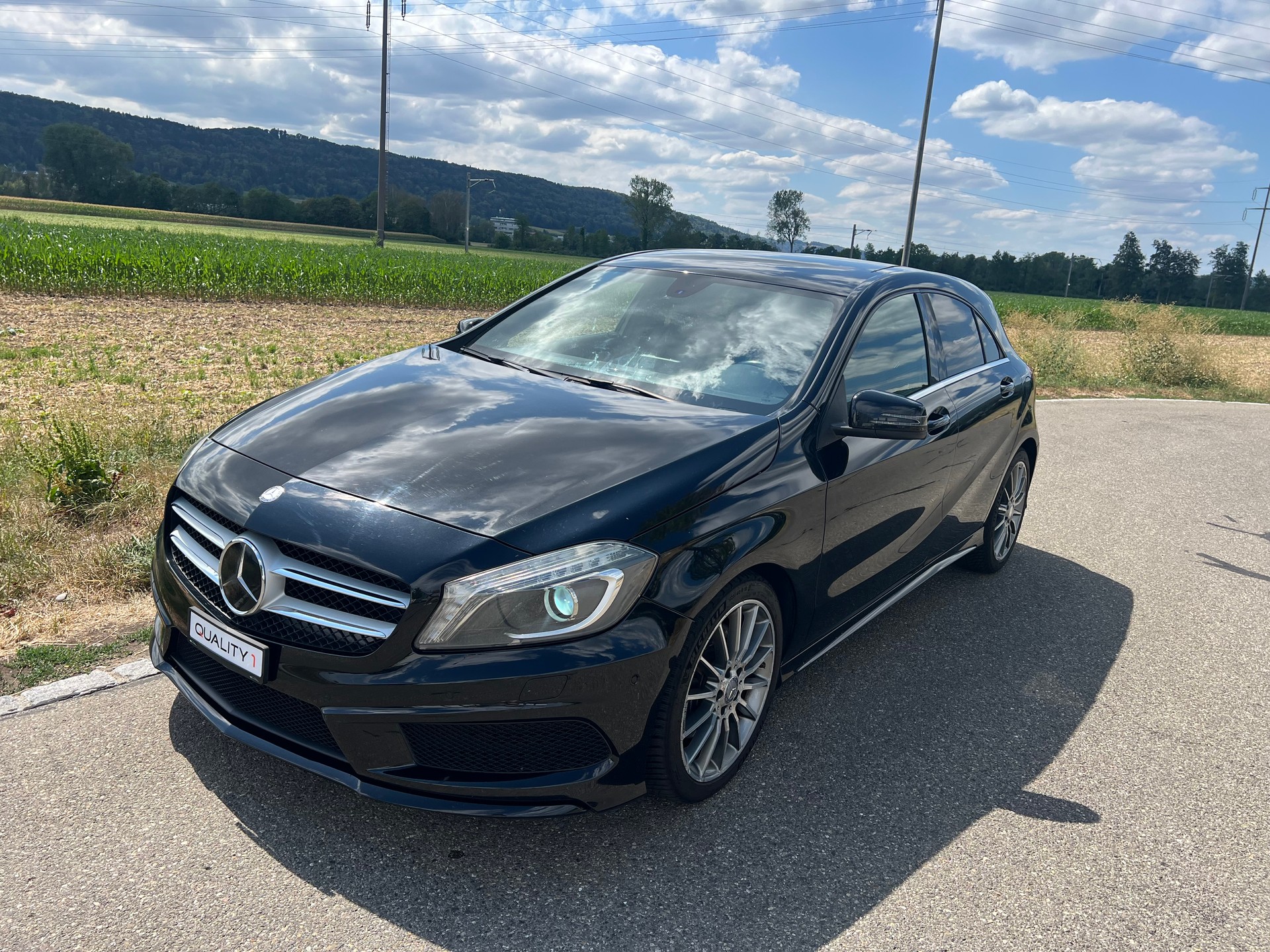 MERCEDES-BENZ A 250 AMG Line 4Matic 7G-DCT-image-6