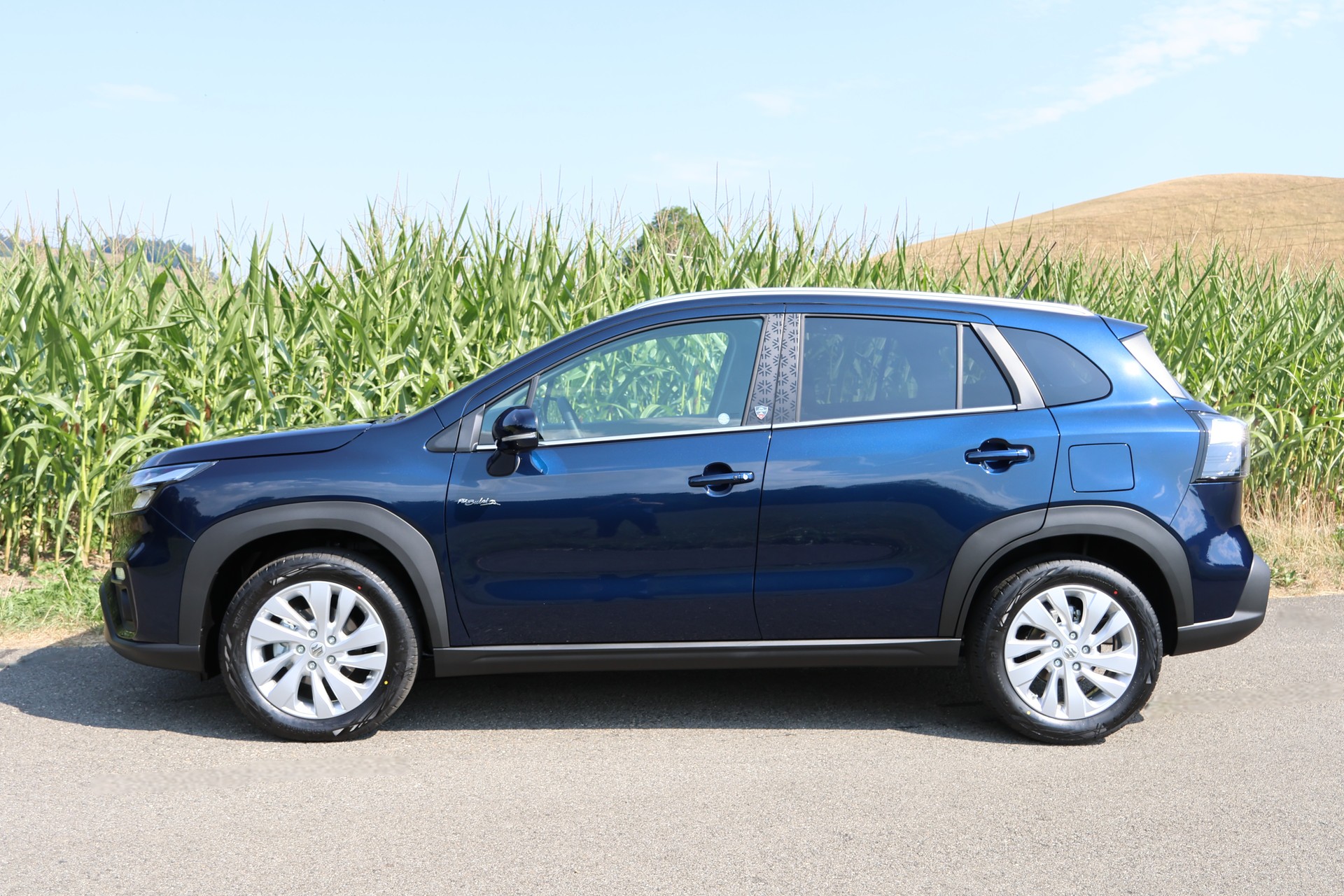 SUZUKI S-Cross 1.4T Compact+Piz Sulai-showroom-element-1