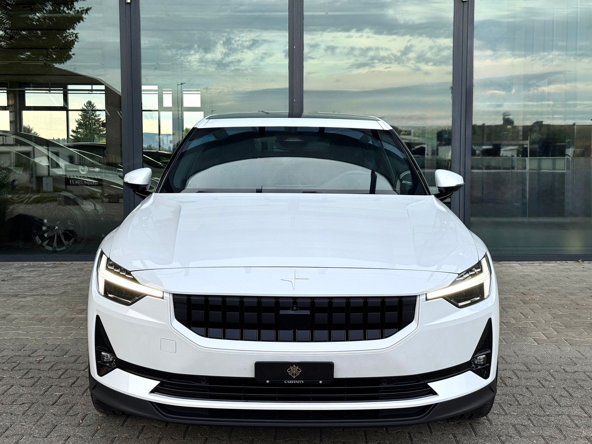 POLESTAR Polestar 2 Long Range Dual 78 kWh-showroom-element-1