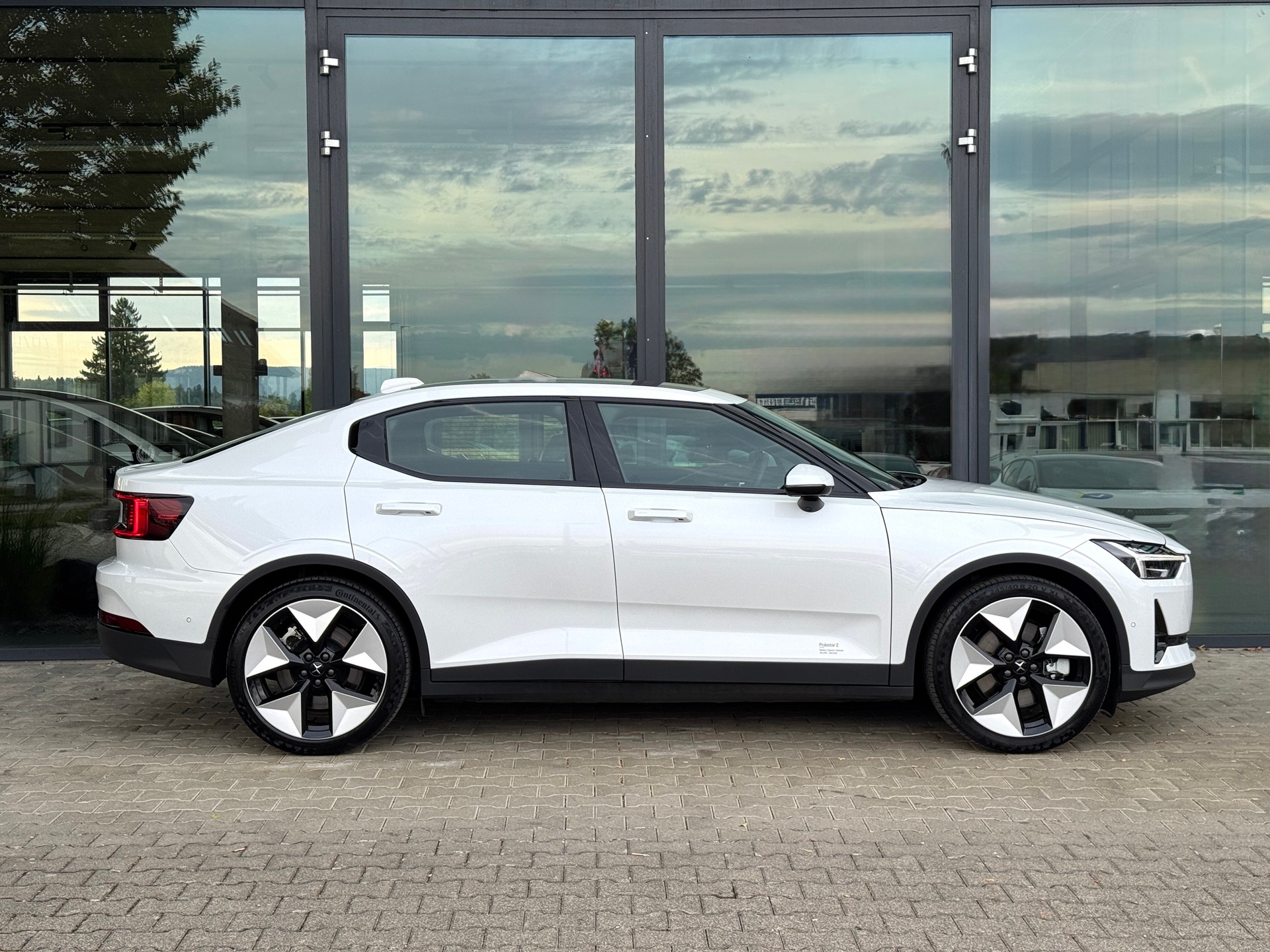 POLESTAR Polestar 2 Long Range Dual 78 kWh-image-6