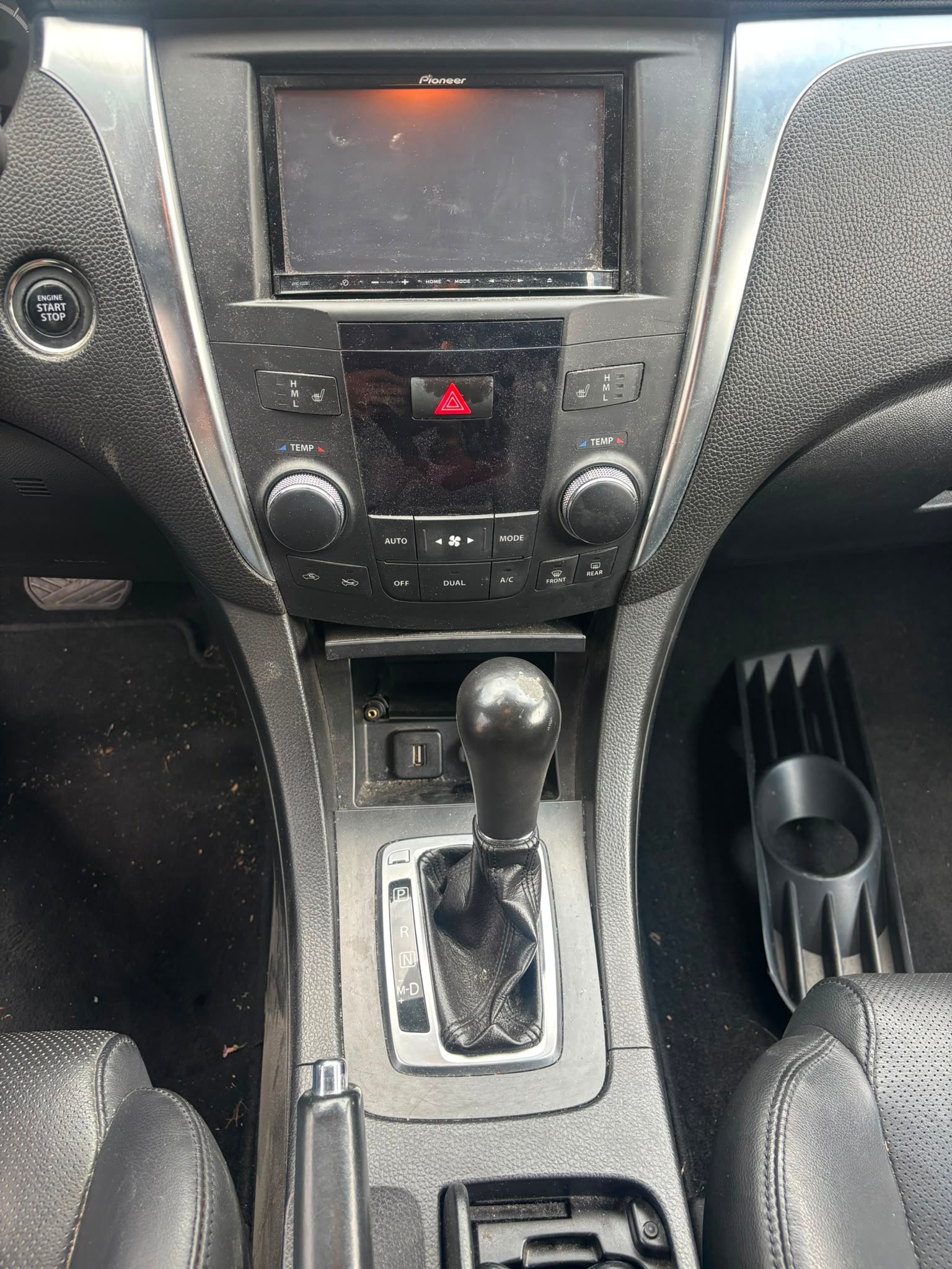 SUZUKI Kizashi 2.4 GL Top 4WD CVT-image-3
