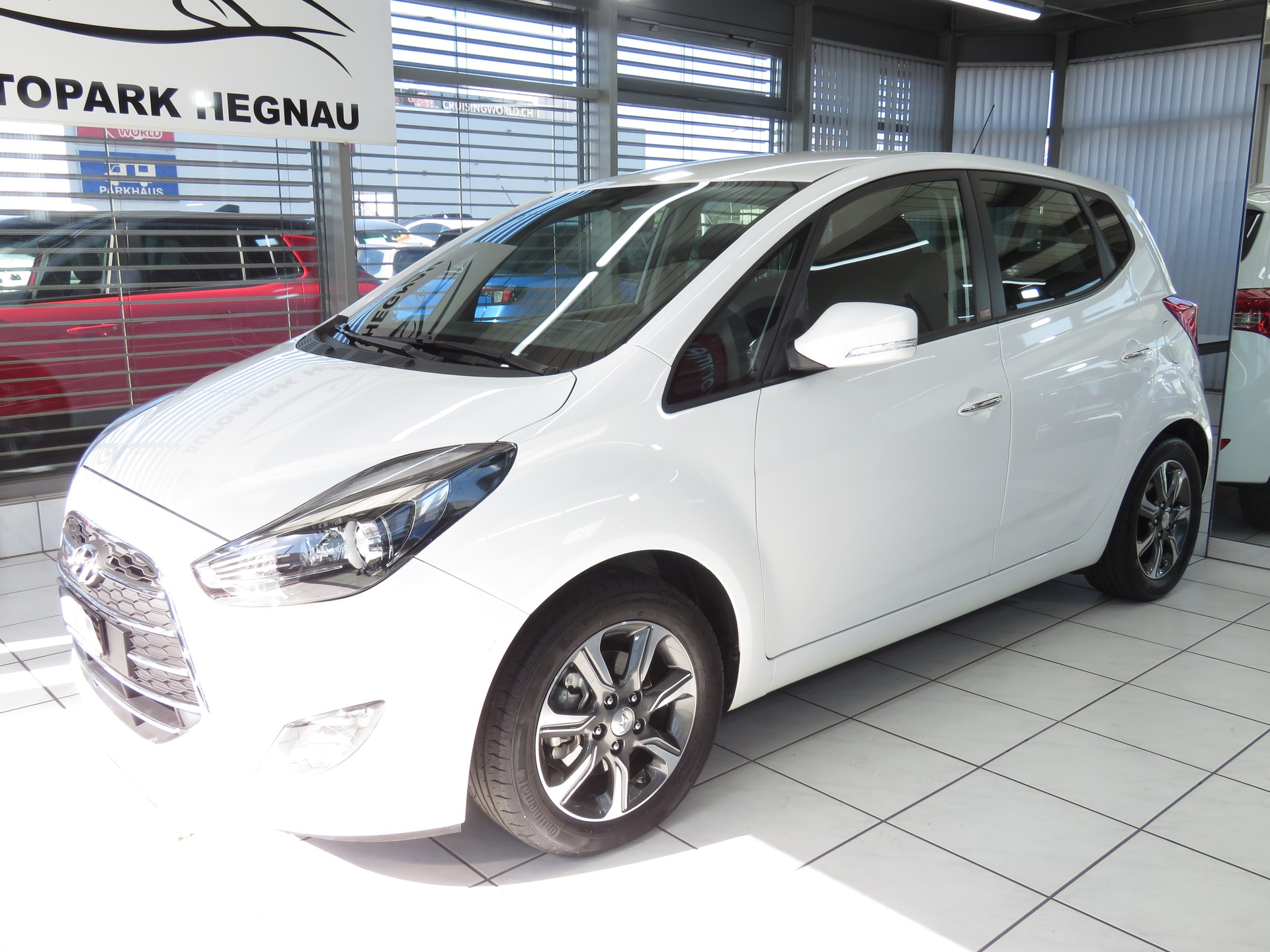 HYUNDAI iX20 1.6 Amplia Automat
