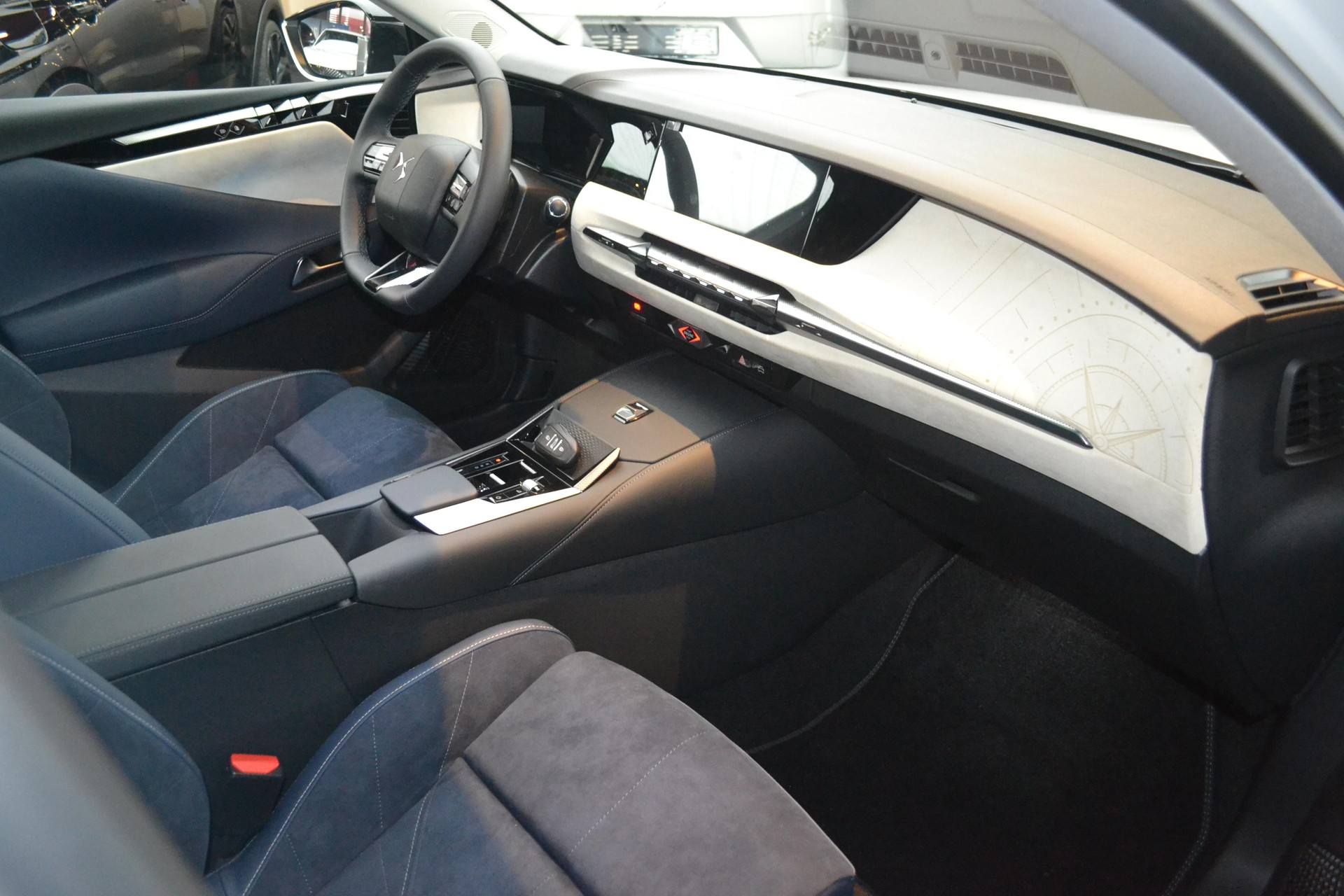 DS AUTOMOBILES E-Tense Jules Verne-image-5