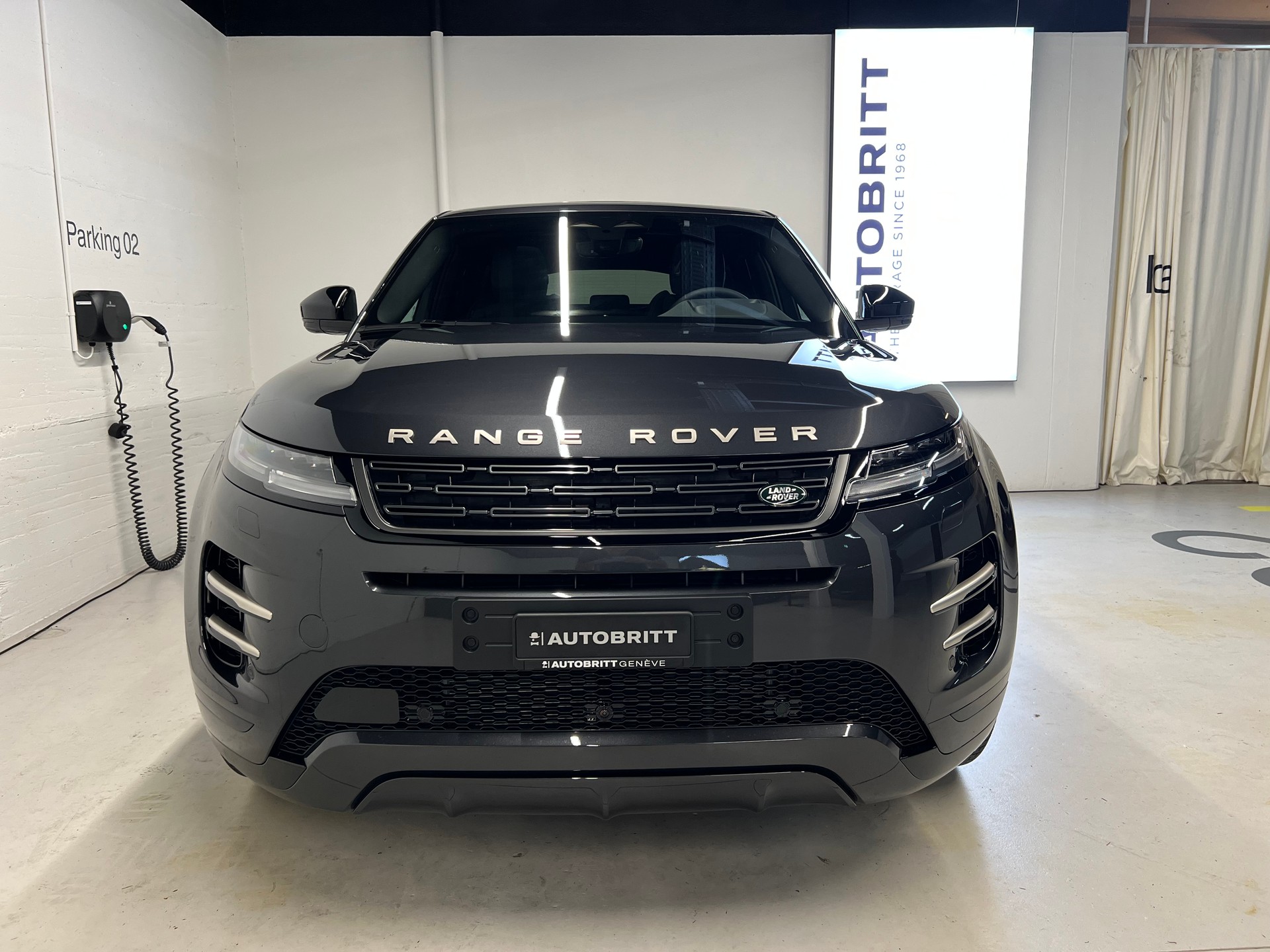 LAND ROVER Range Rover Evoque 1.5 T 270e Hoxton Edition-image-9