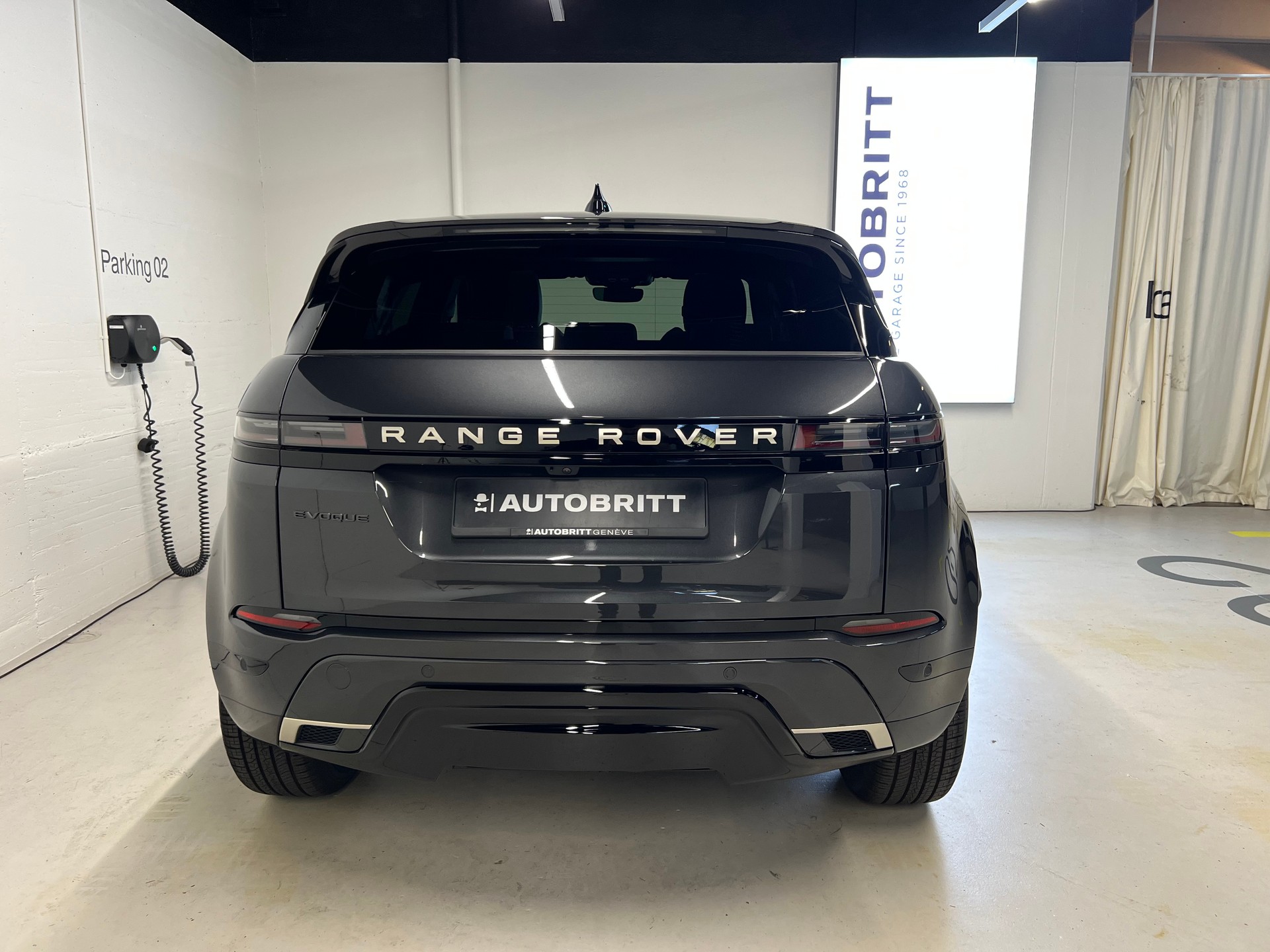 LAND ROVER Range Rover Evoque 1.5 T 270e Hoxton Edition-image-8
