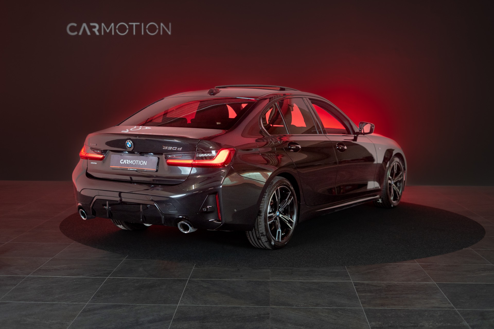 BMW 330d xDrive SAG / LCI / Glasdach / Rückfahrkamera / Ambientebeleuchtung-showroom-element-3