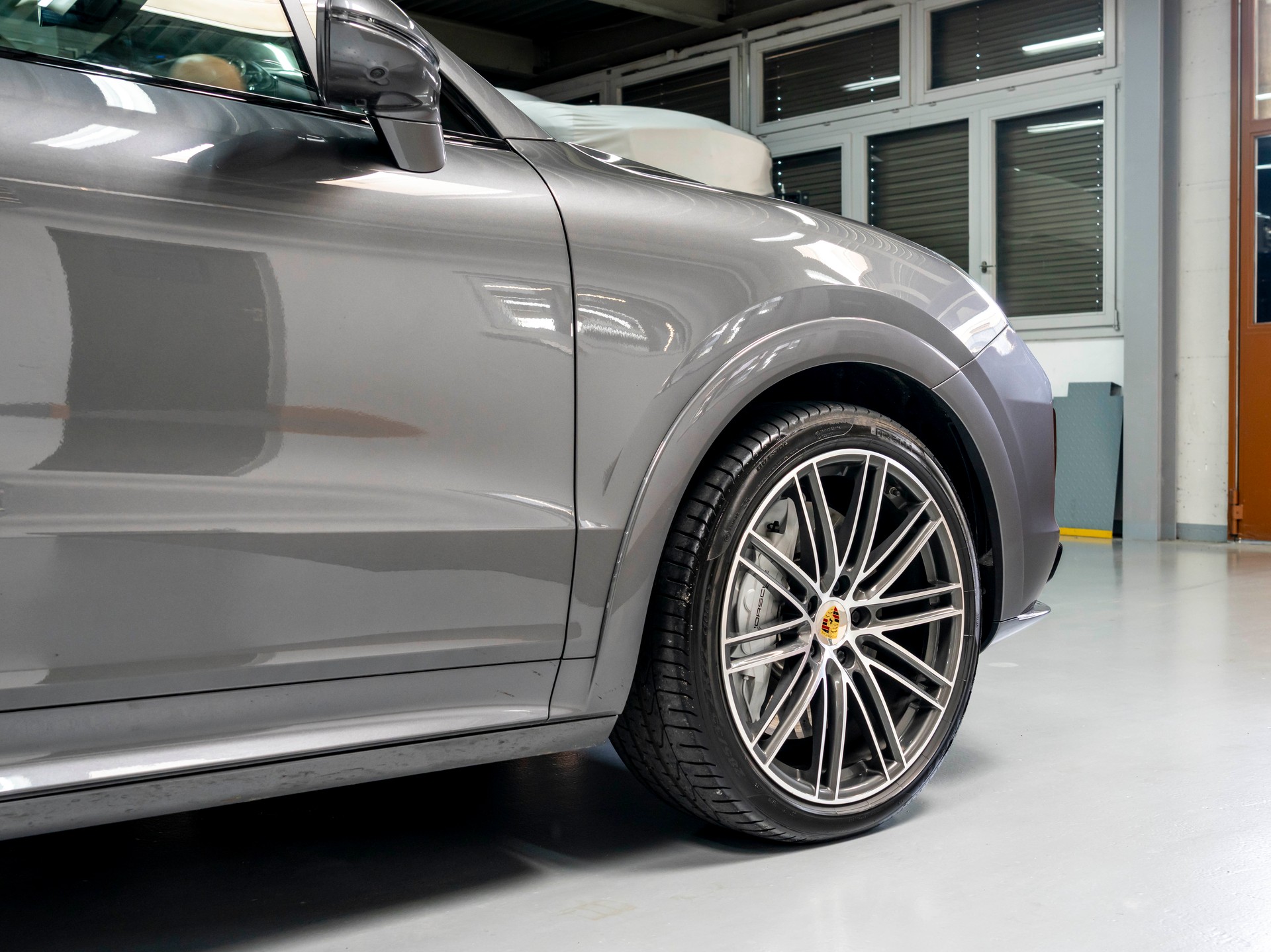 PORSCHE Cayenne GTS-image-12