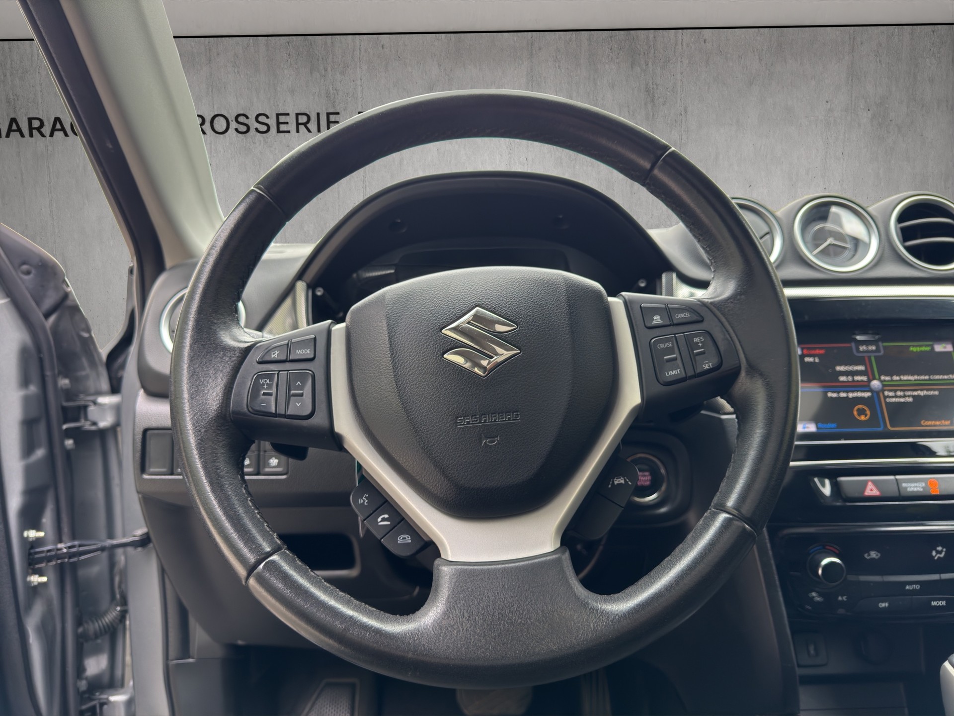 SUZUKI Vitara 1.4 Boosterjet Compact Top Automatic-image-9