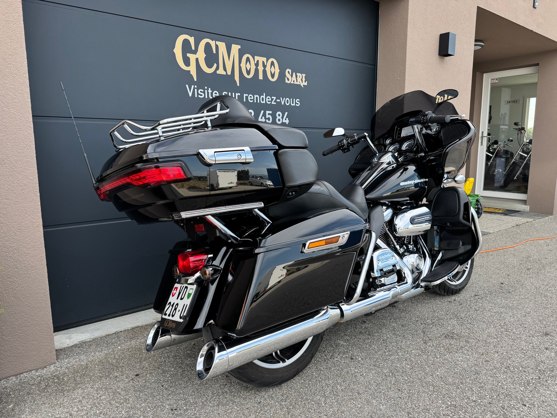 HARLEY-DAVIDSON FLTRK Road Glide Limited 114-image-2