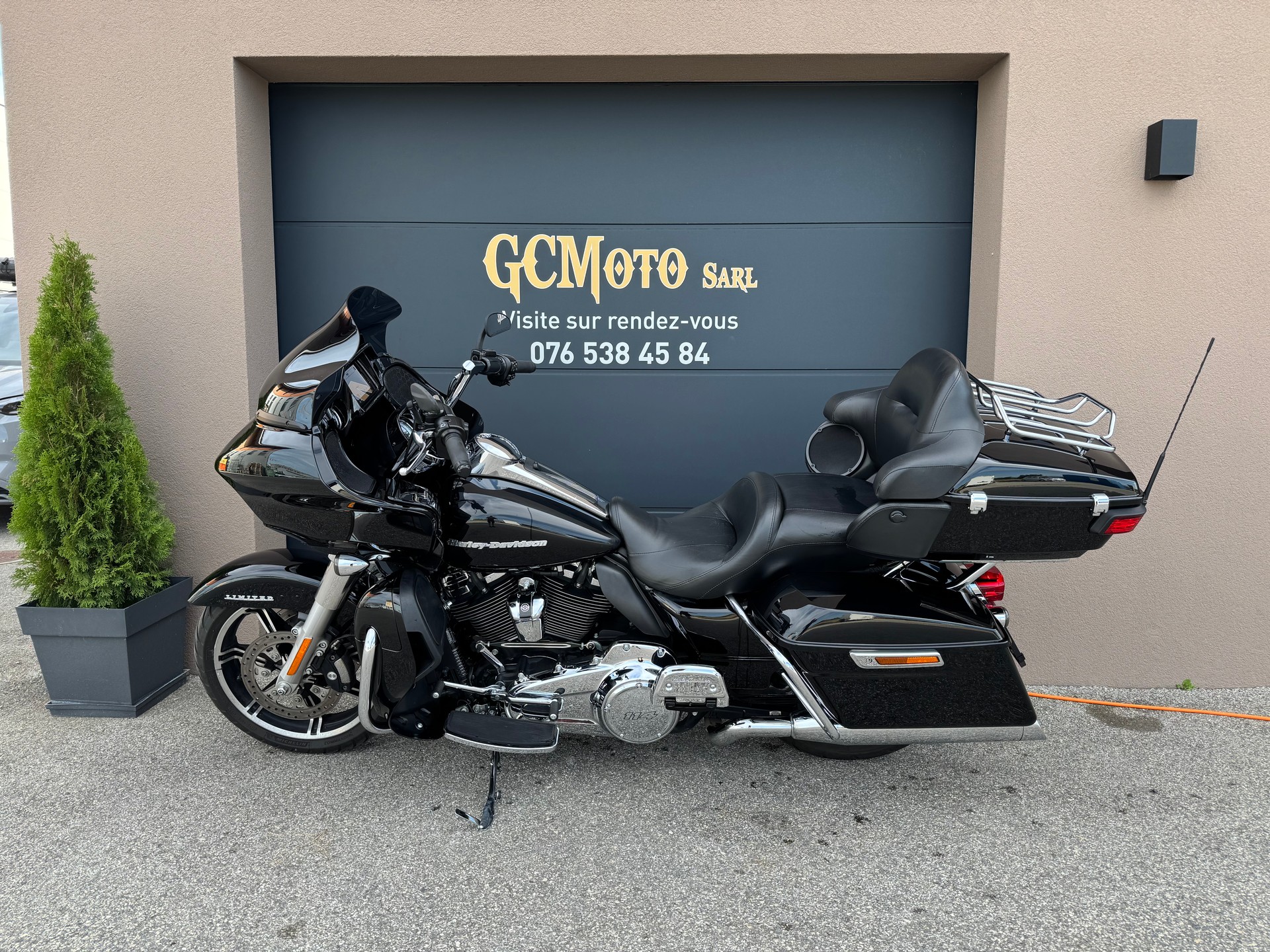 HARLEY-DAVIDSON FLTRK Road Glide Limited 114-image-4