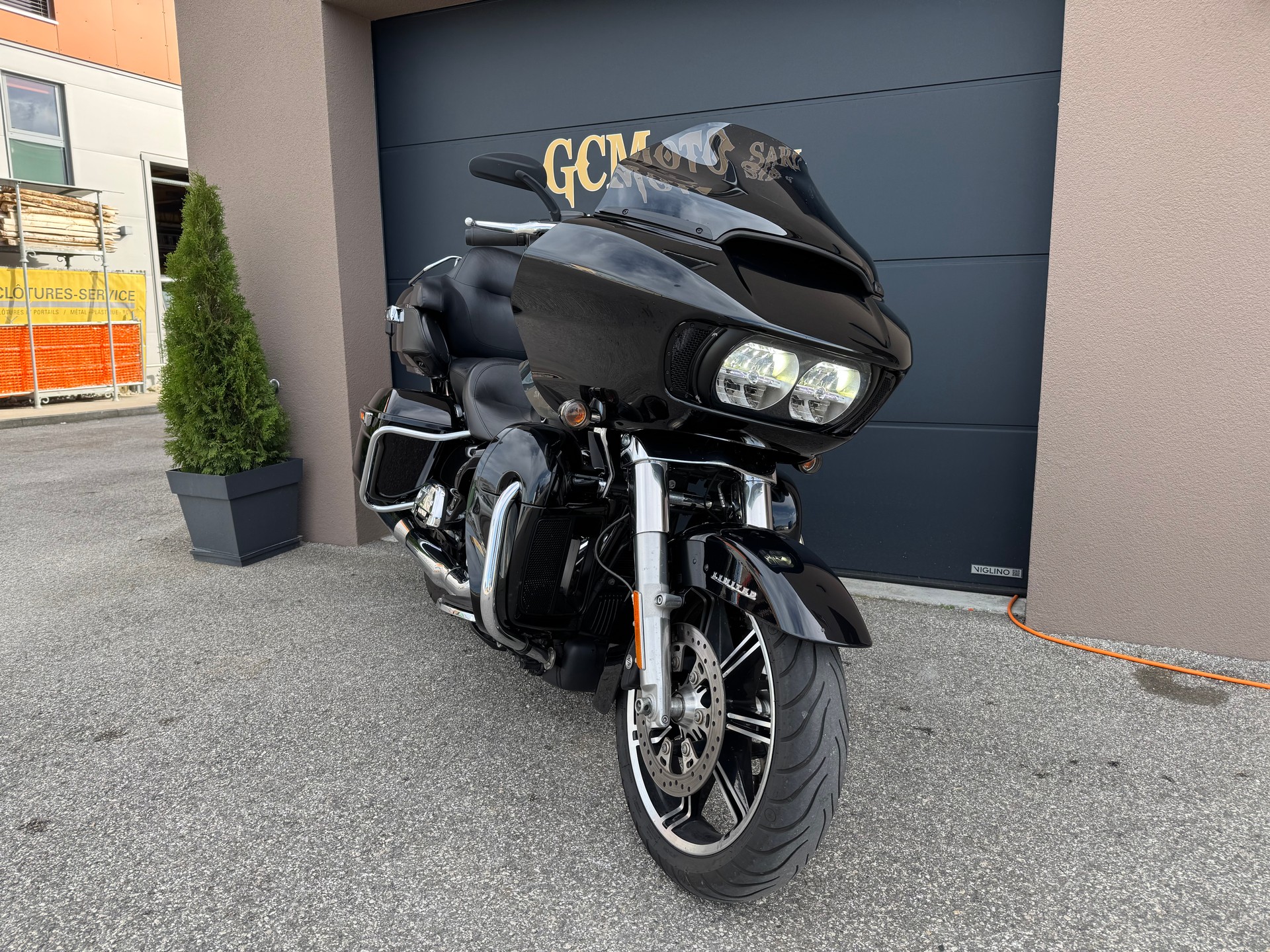HARLEY-DAVIDSON FLTRK Road Glide Limited 114-image-3