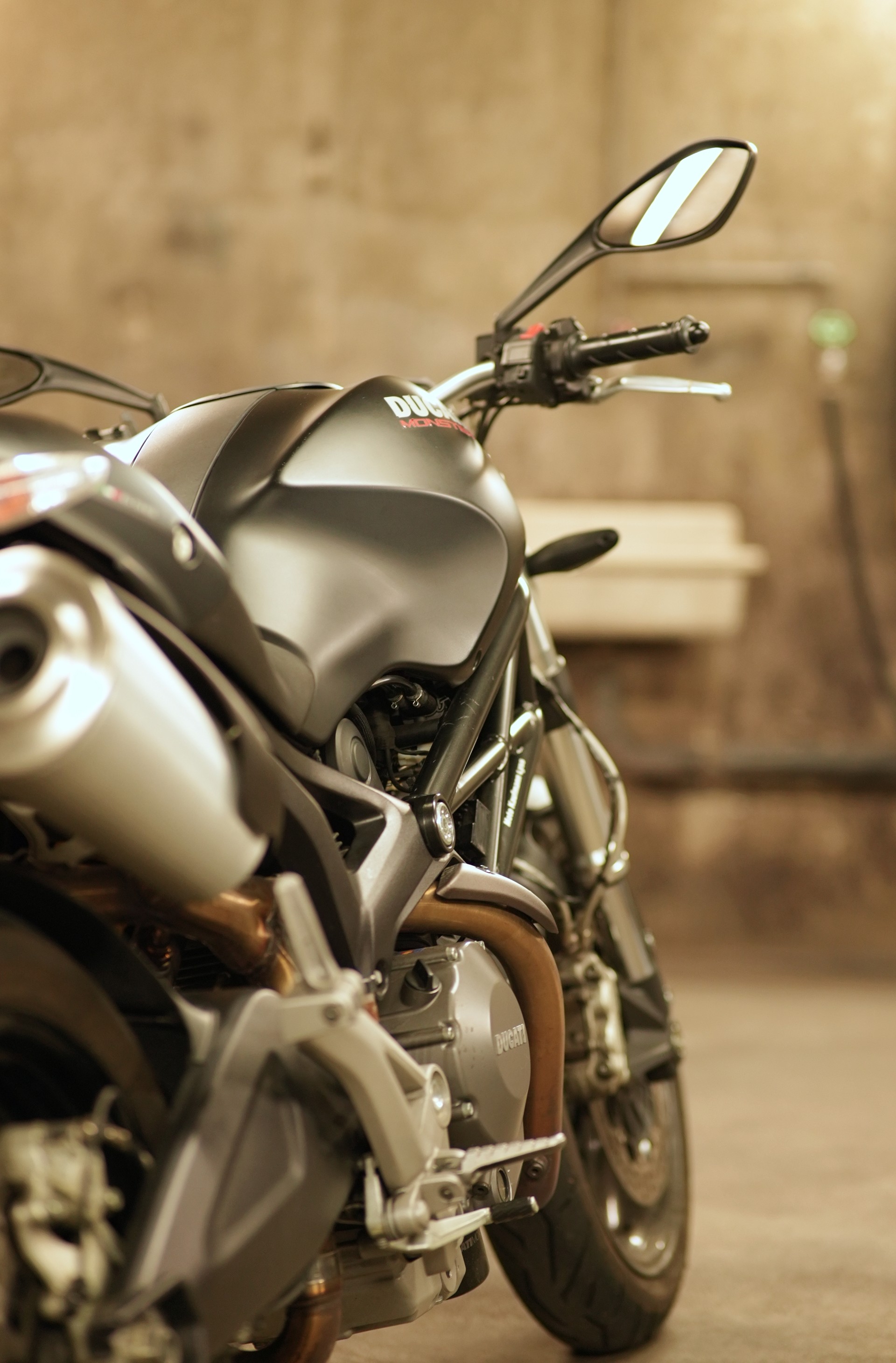 DUCATI Monster 696M ABS-image-5