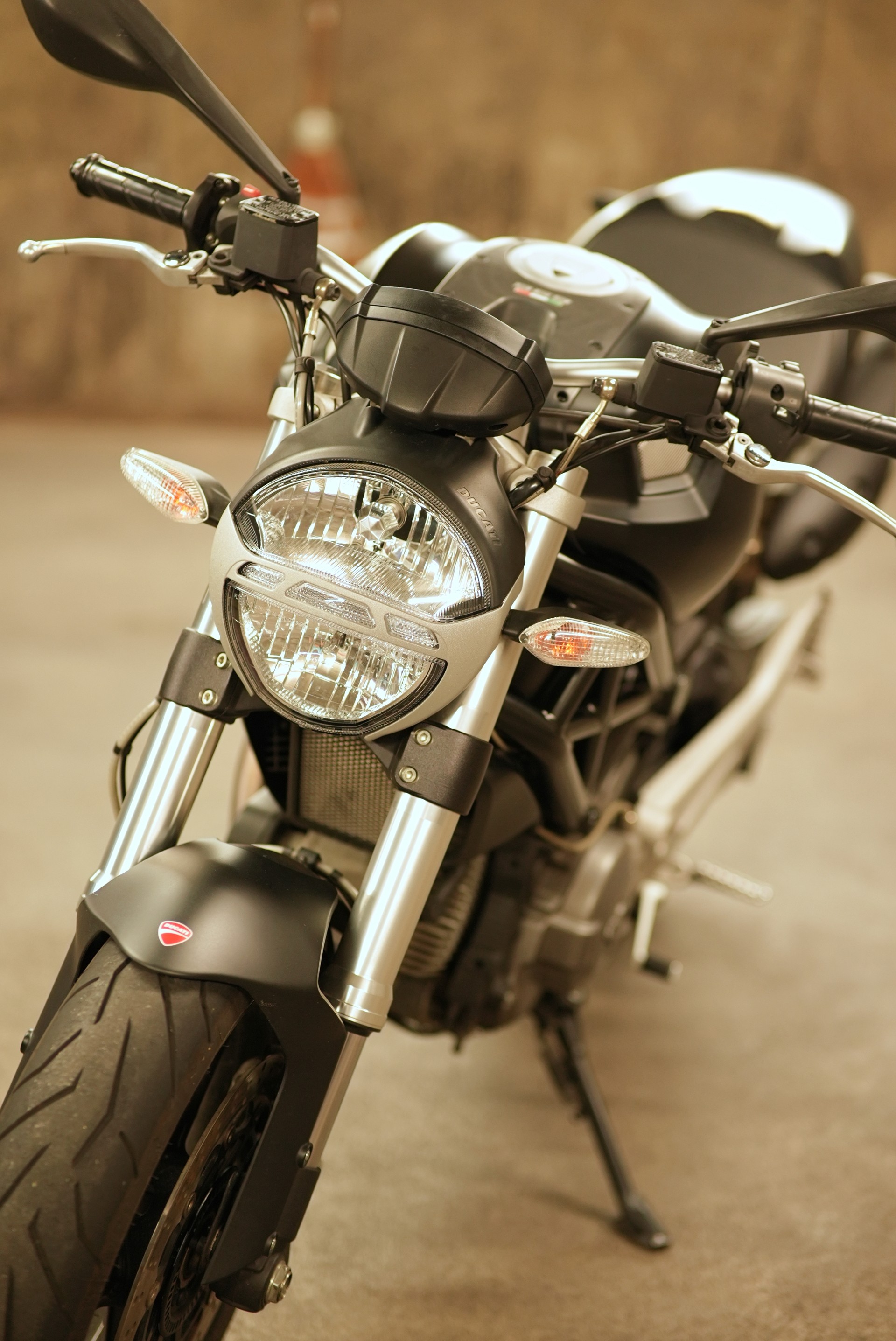 DUCATI Monster 696M ABS-image-1
