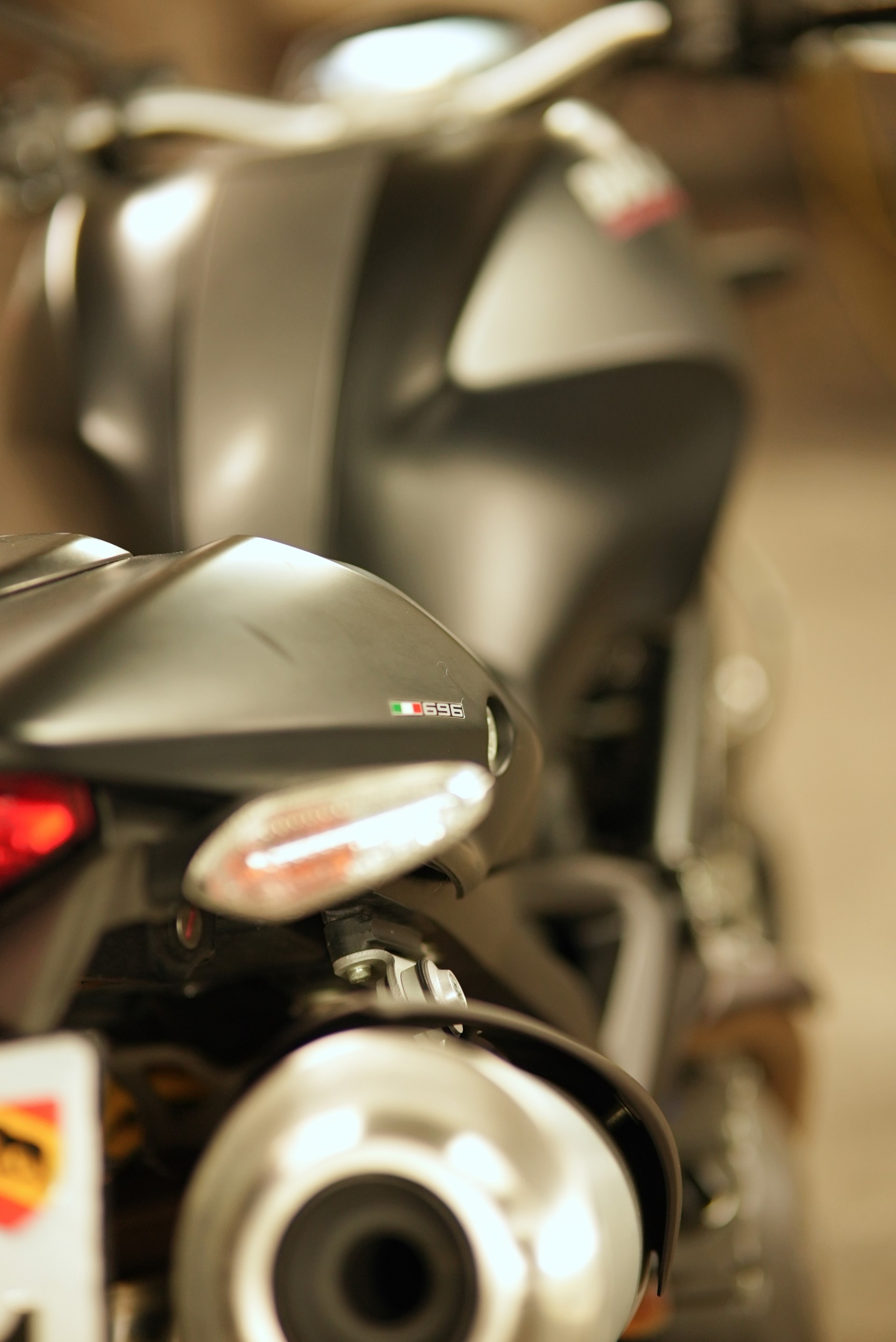 DUCATI Monster 696M ABS-image-4