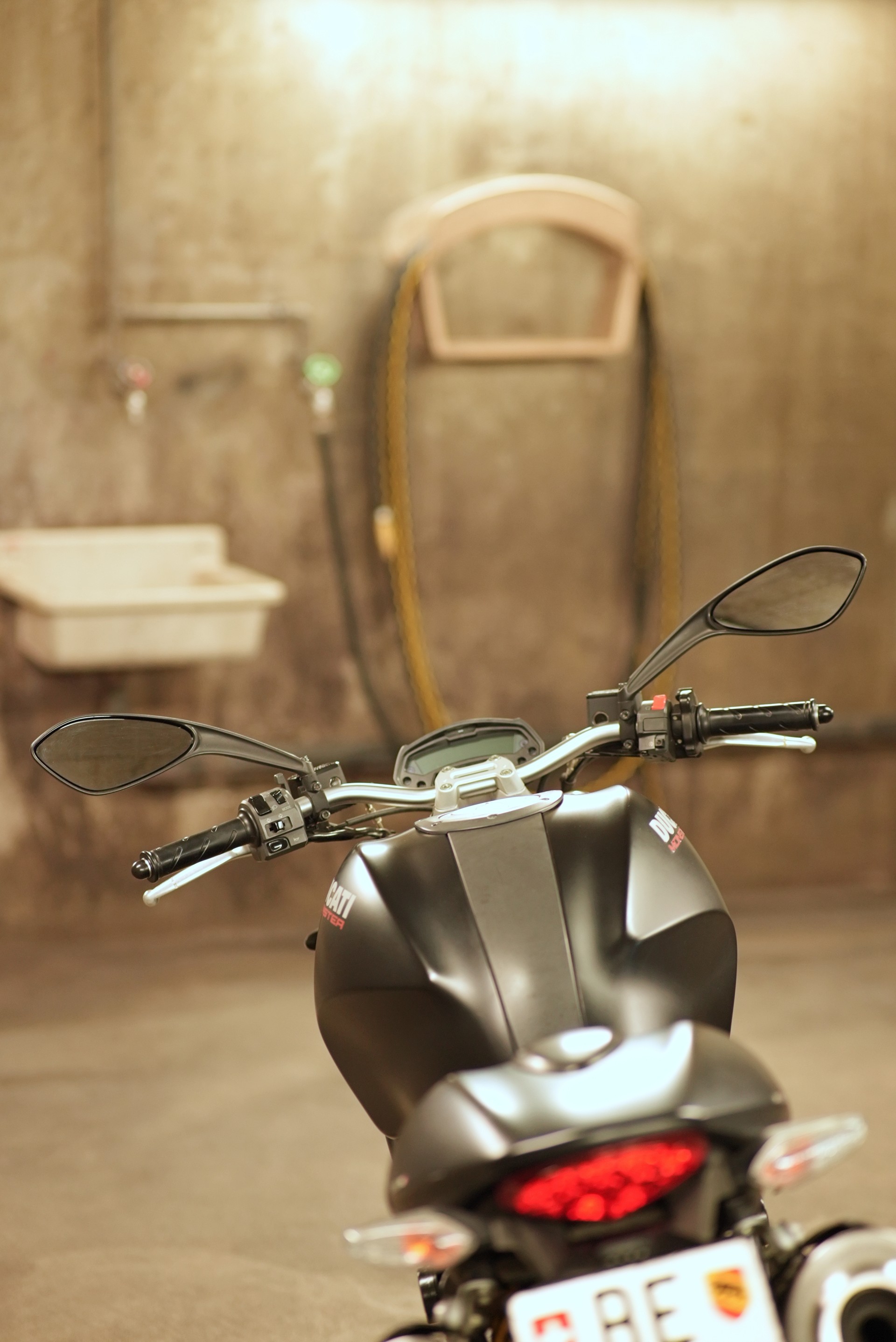 DUCATI Monster 696M ABS-image-6