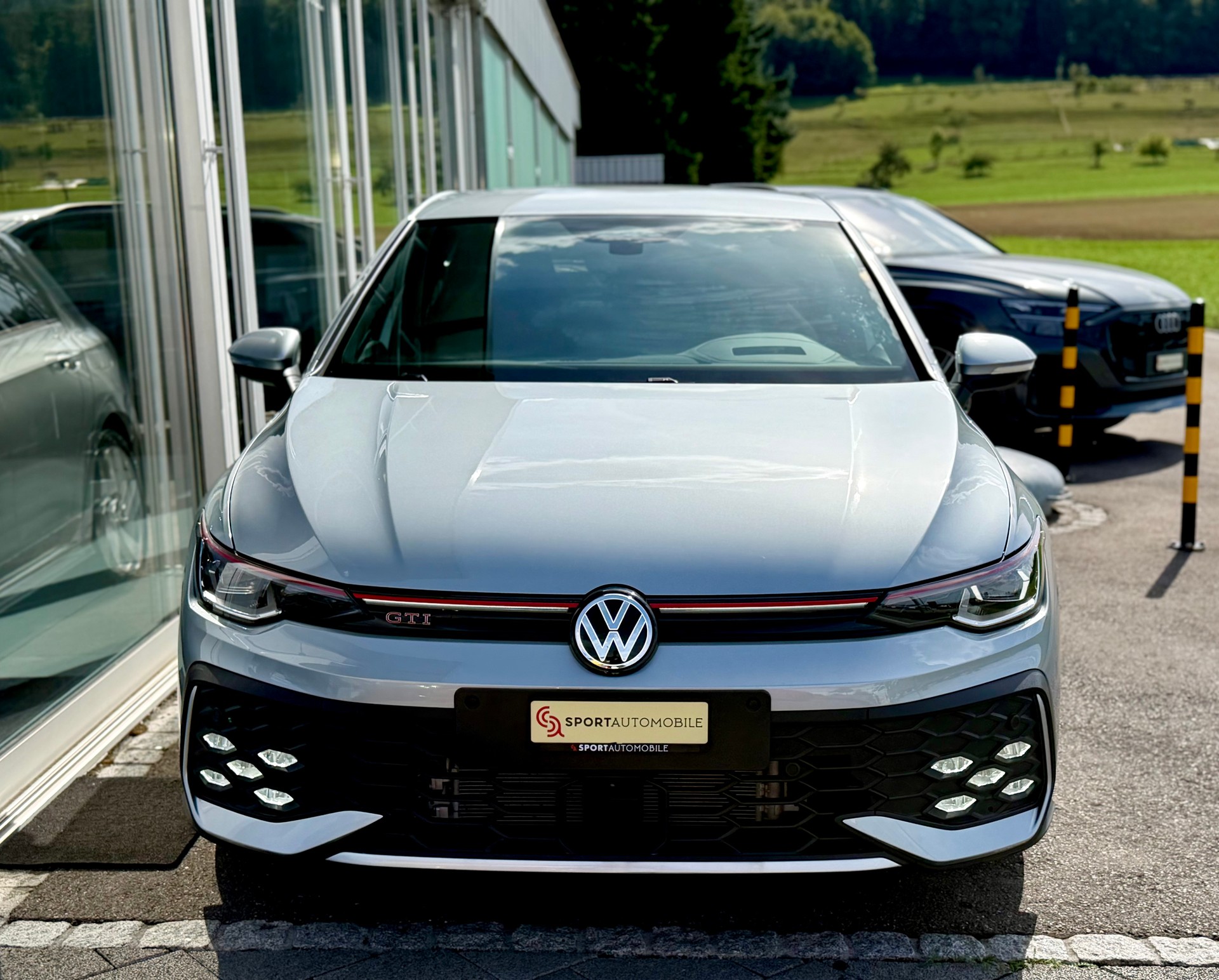 VW Golf 2.0 TSI GTI DSG-showroom-element-3