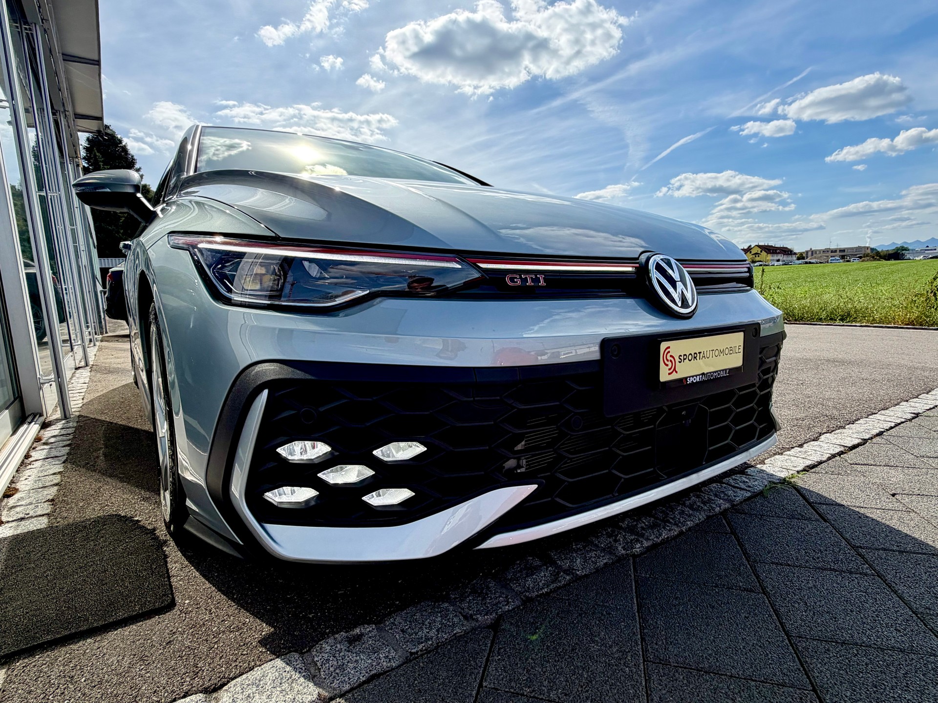 VW Golf 2.0 TSI GTI DSG-image-4
