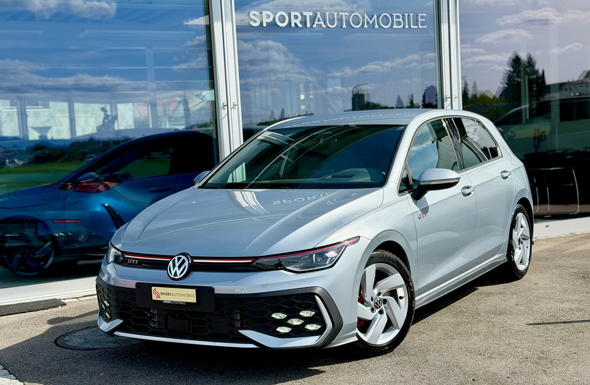 VW Golf 2.0 TSI GTI DSG-showroom-element-1