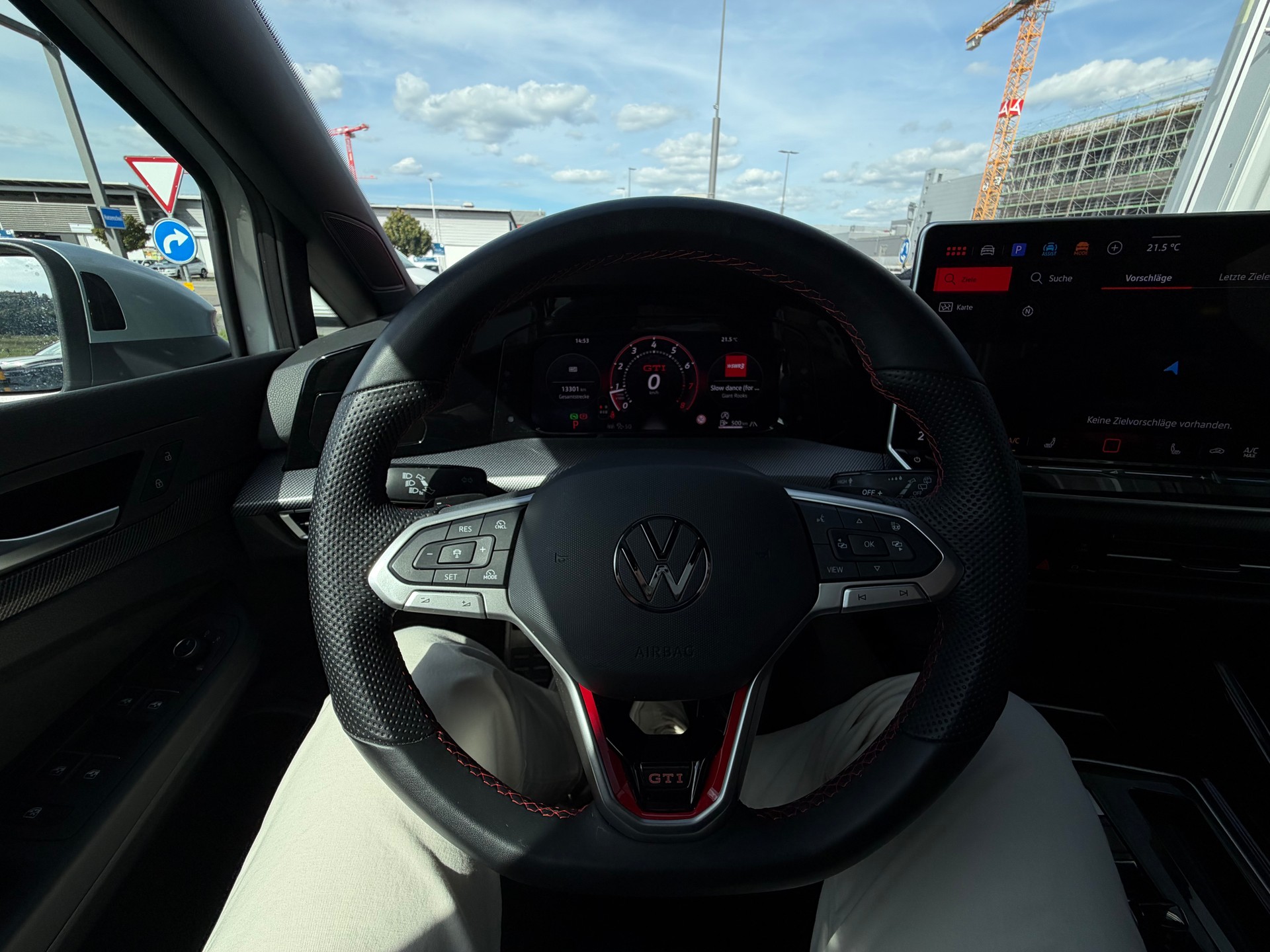 VW Golf 2.0 TSI GTI DSG-image-16