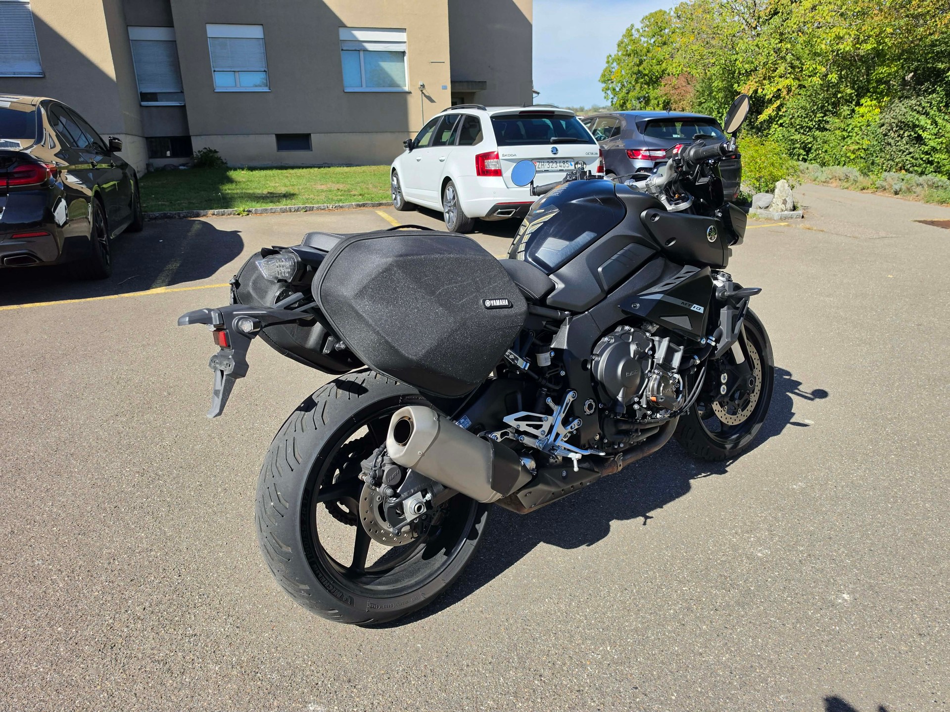 YAMAHA MT-10 ABS-image-2