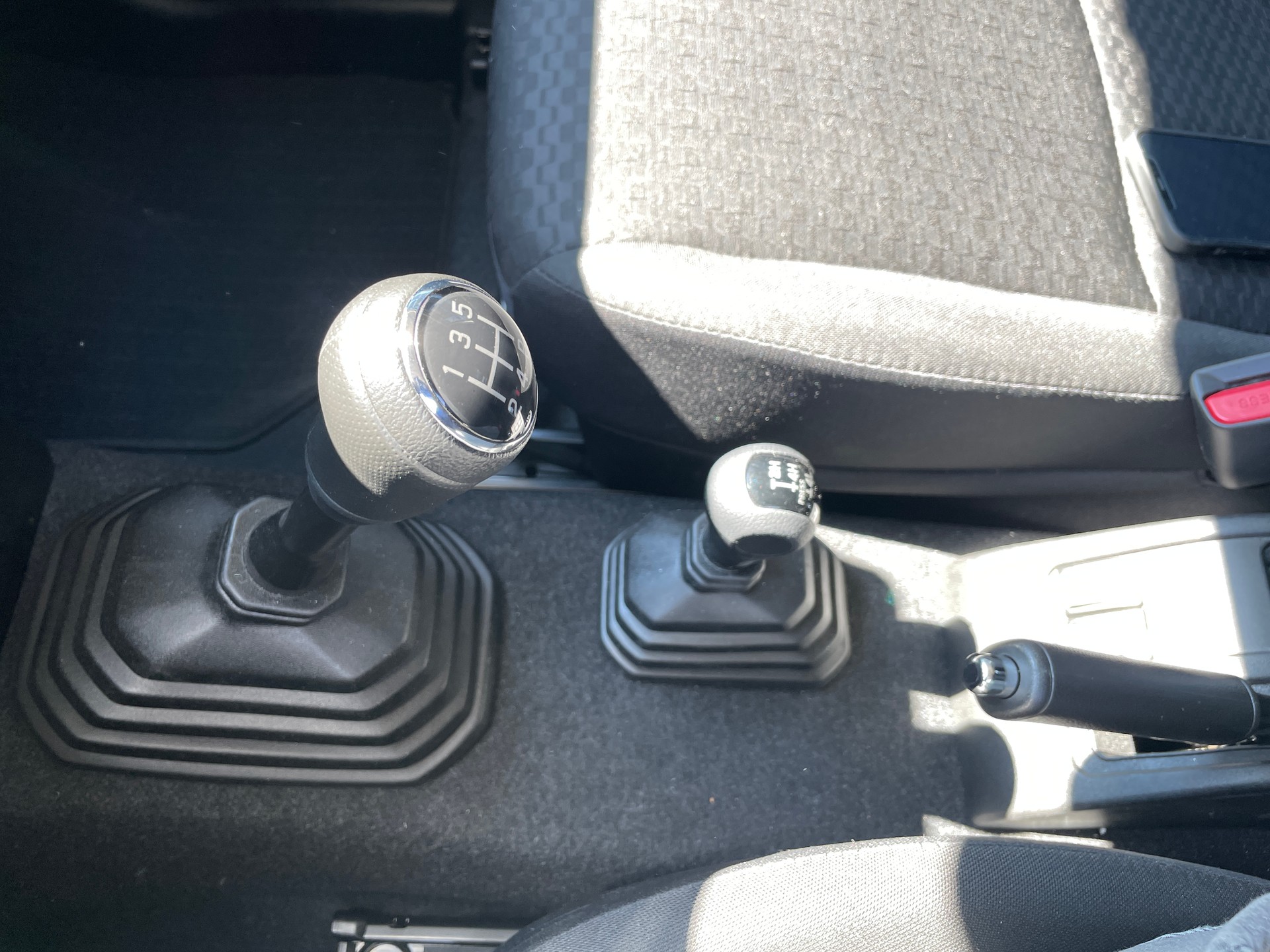 SUZUKI Jimny 1.5 MAN 4x4 AMG Style Umbau-image-15