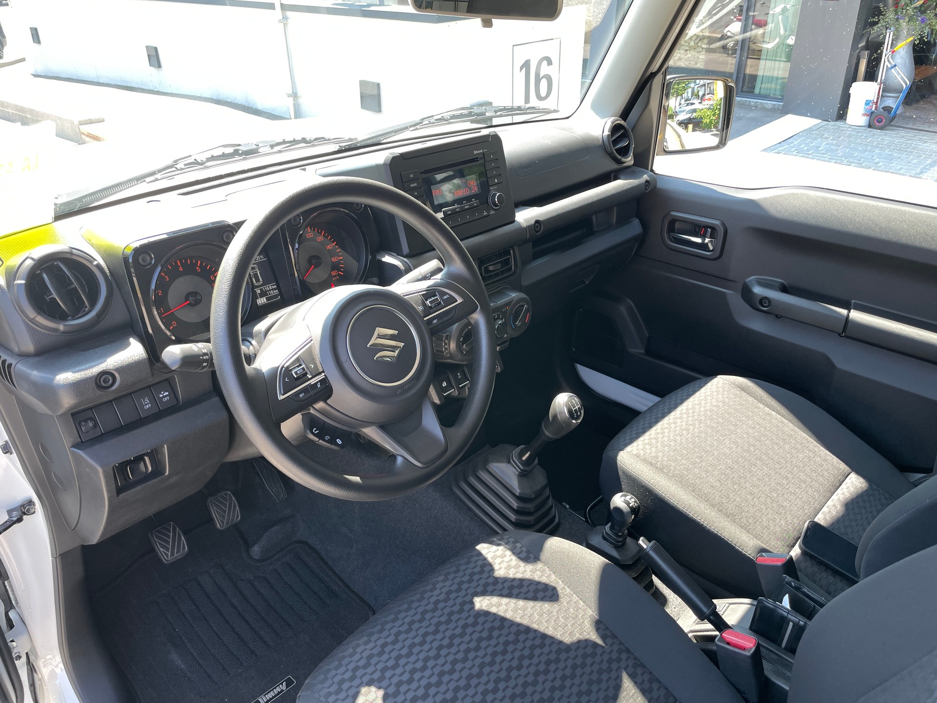 SUZUKI Jimny 1.5 MAN 4x4 AMG Style Umbau-image-10