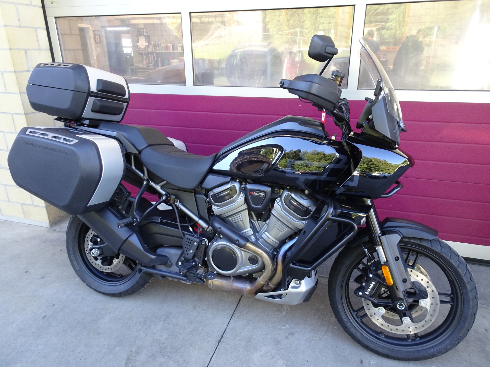 HARLEY-DAVIDSON RA Pan America 1250 Special-showroom-element-2