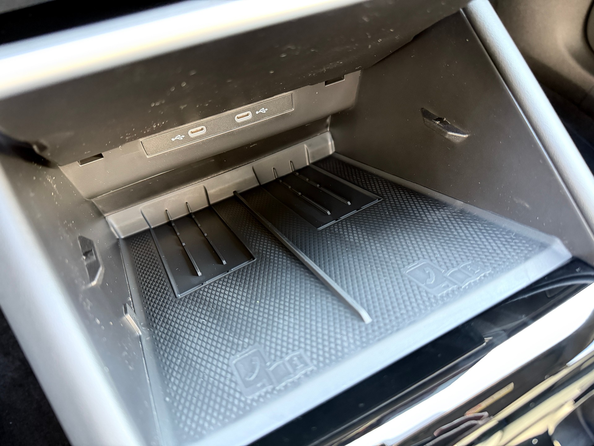 VW Tiguan 2.0 TSI DSG R-Line 4Motion-image-20