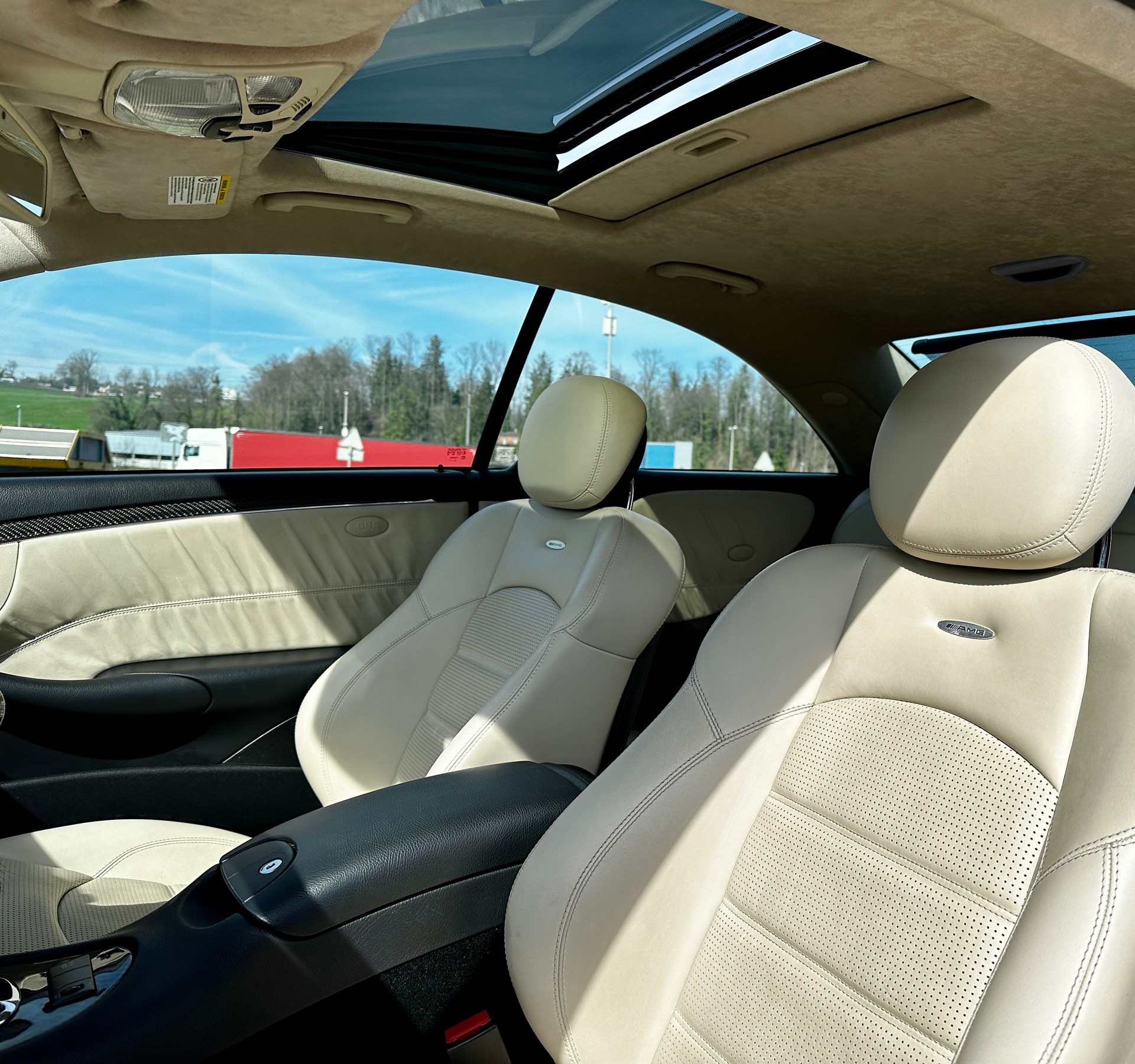 MERCEDES-BENZ CLK 63 AMG Avantgarde 7G-Tronic-image-9