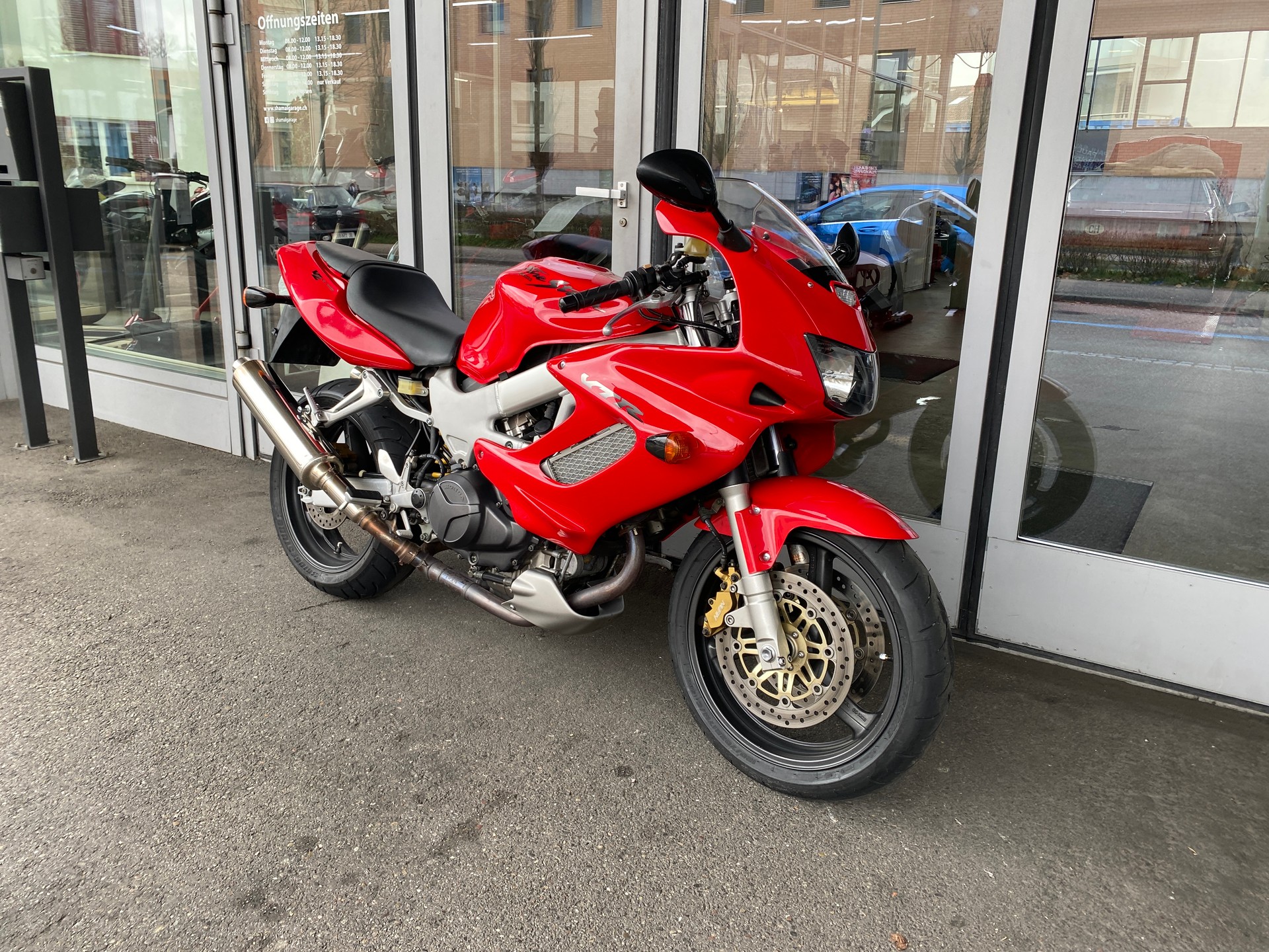 HONDA VTR 1000 F V-X Fire Storm-image-0