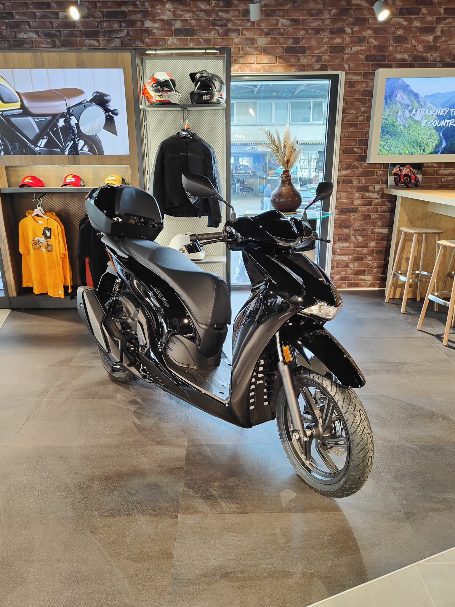 HONDA SH 350-image-0