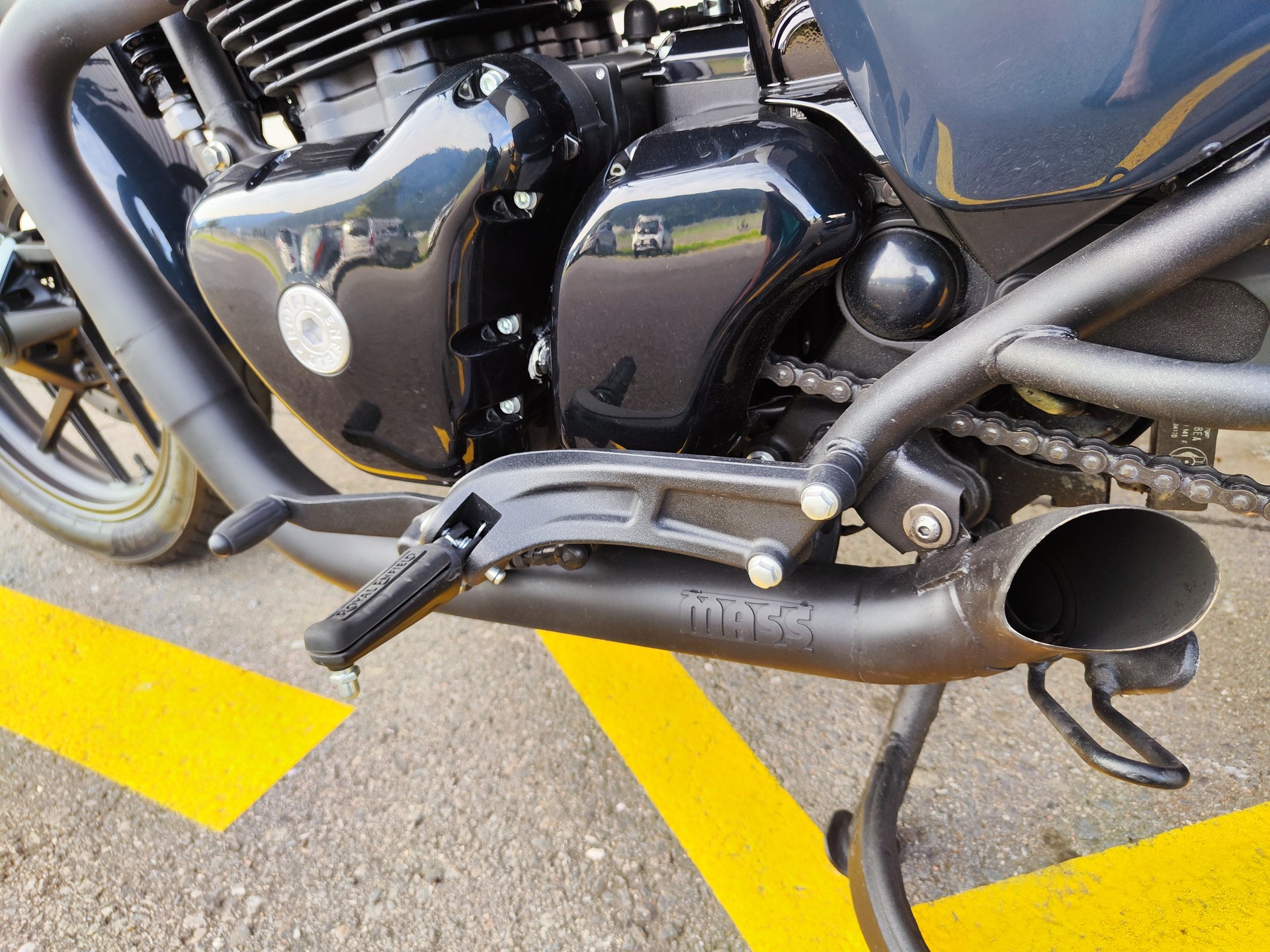 ROYAL ENFIELD Custom-image-5