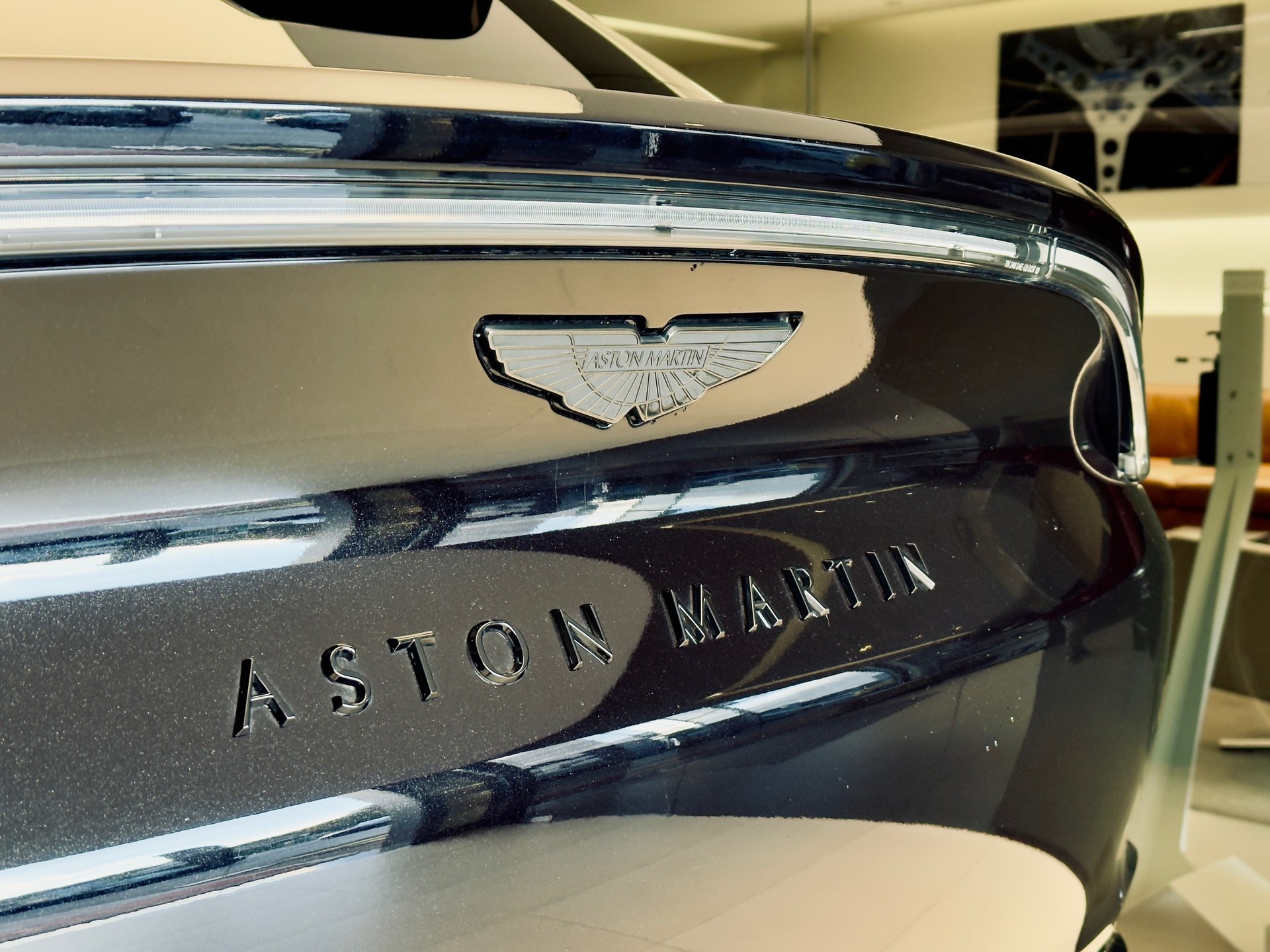 ASTON MARTIN 707 4.0 V8 Bi-Turbo-image-11