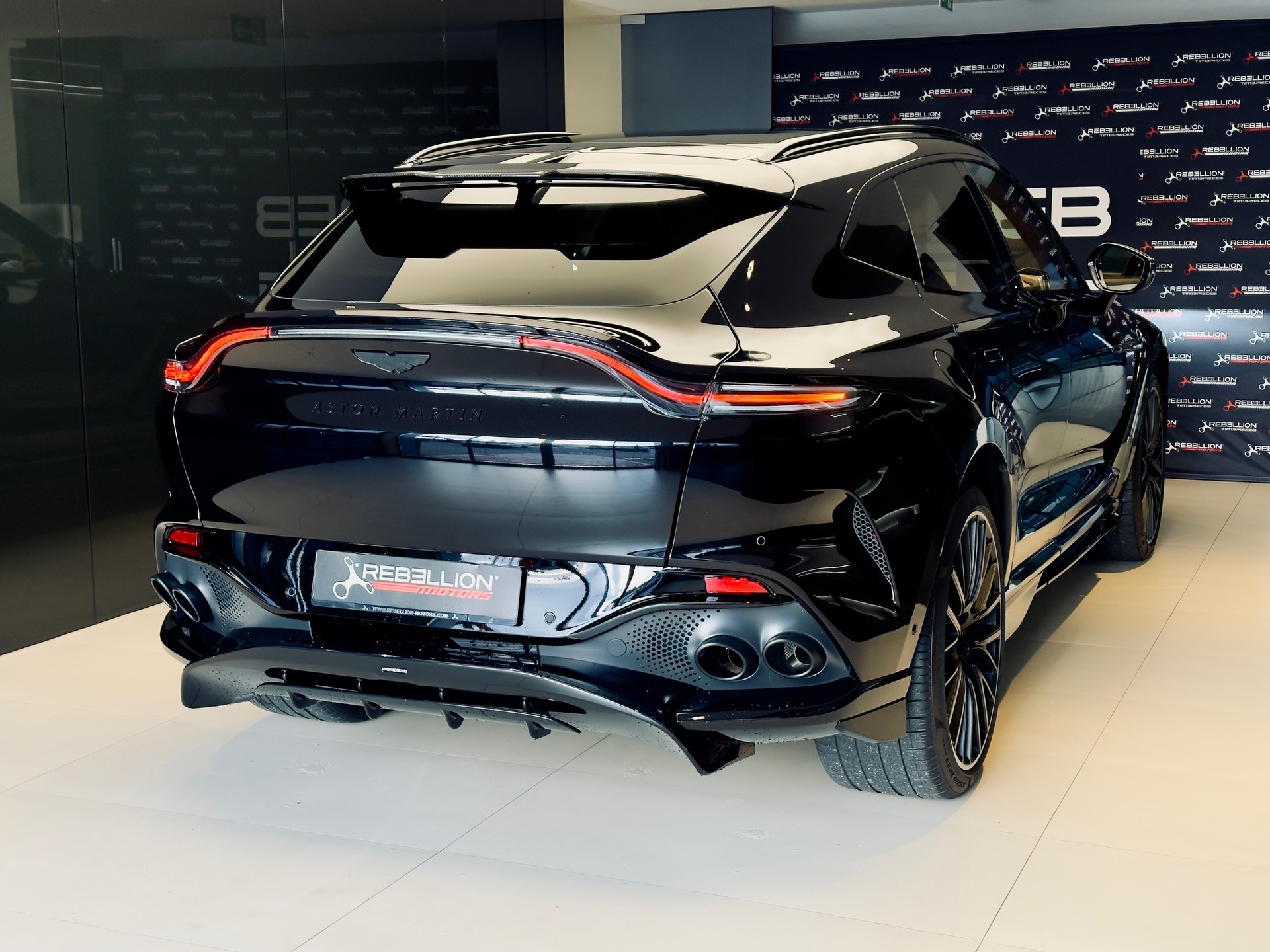 ASTON MARTIN 707 4.0 V8 Bi-Turbo-image-8