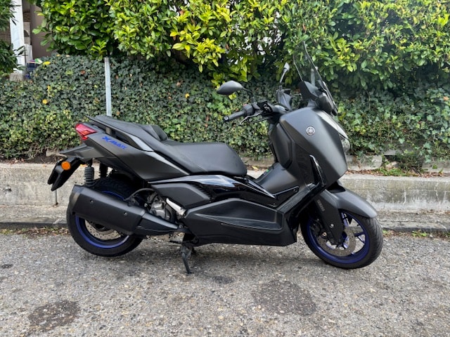 YAMAHA XMAX 300-A-image-3