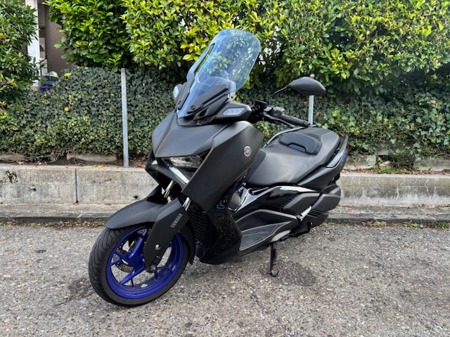 YAMAHA XMAX 300-A-image-1