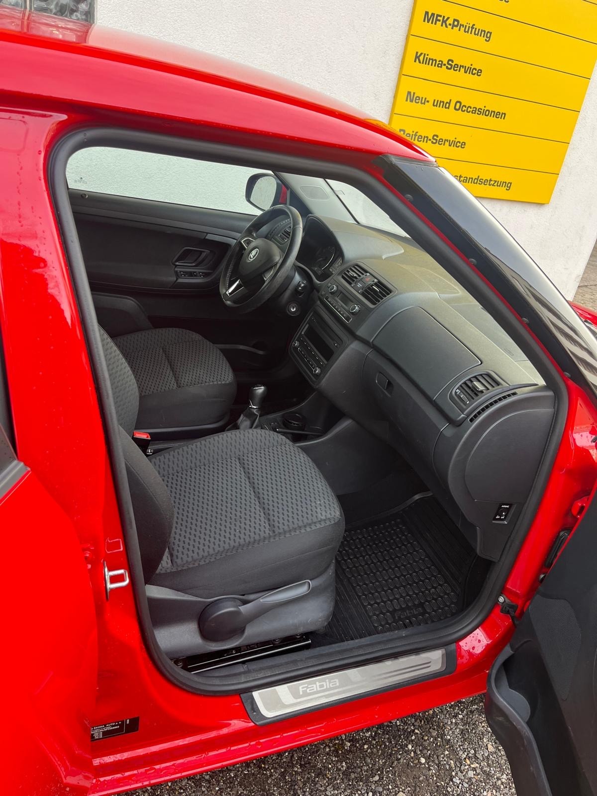 SKODA FABIA-image-5