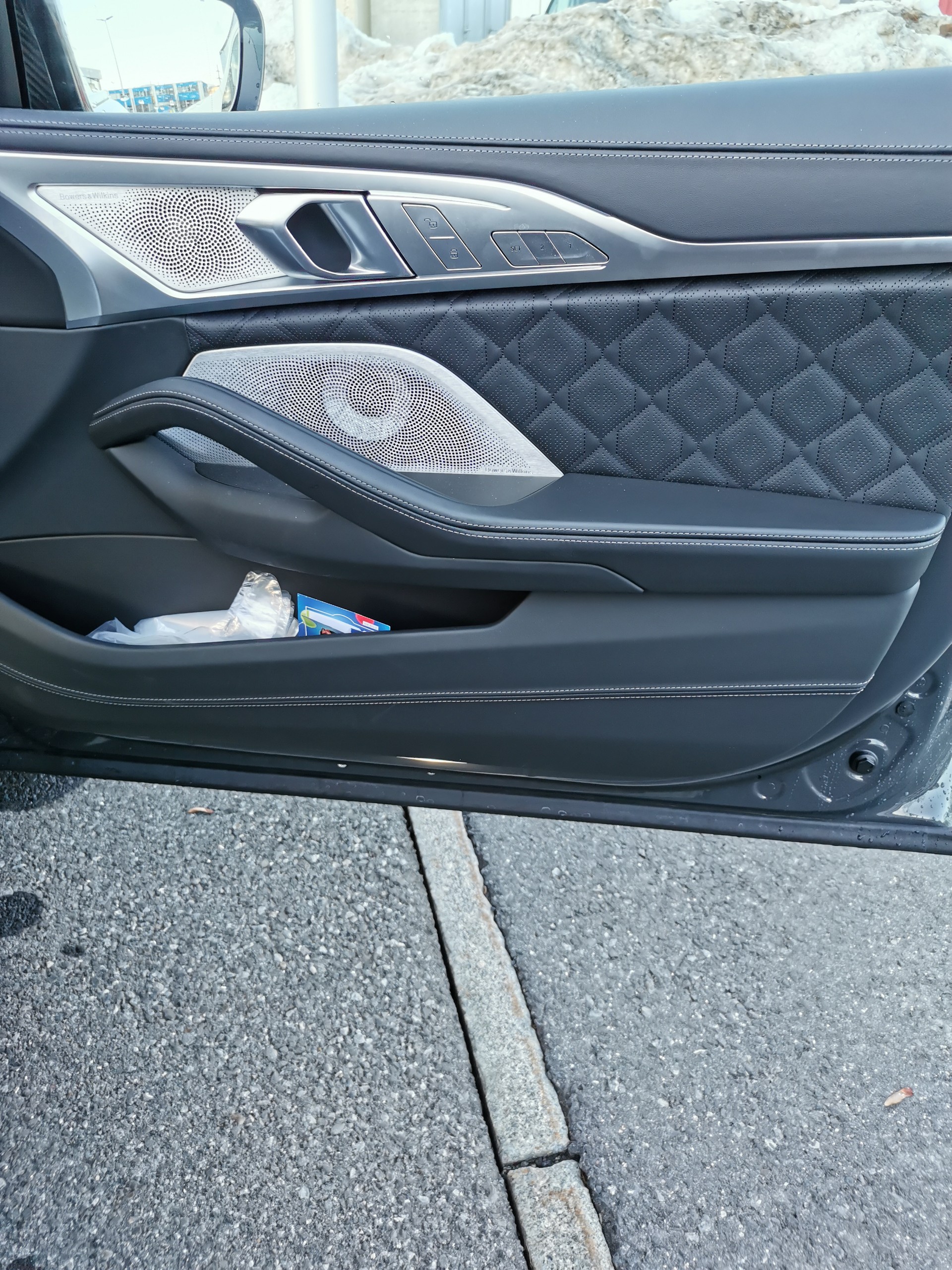 BMW M8 xDrive M Competition Steptronic-image-17