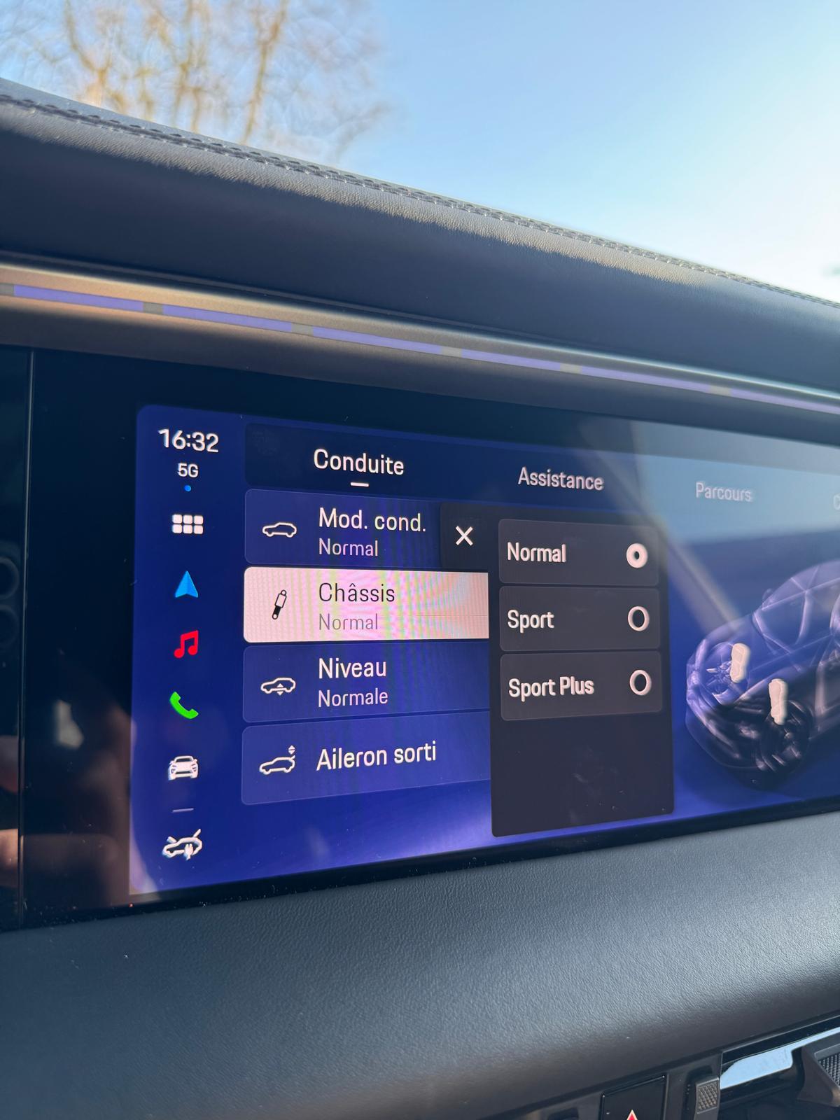 PORSCHE Macan 4 S 100kWh-image-23