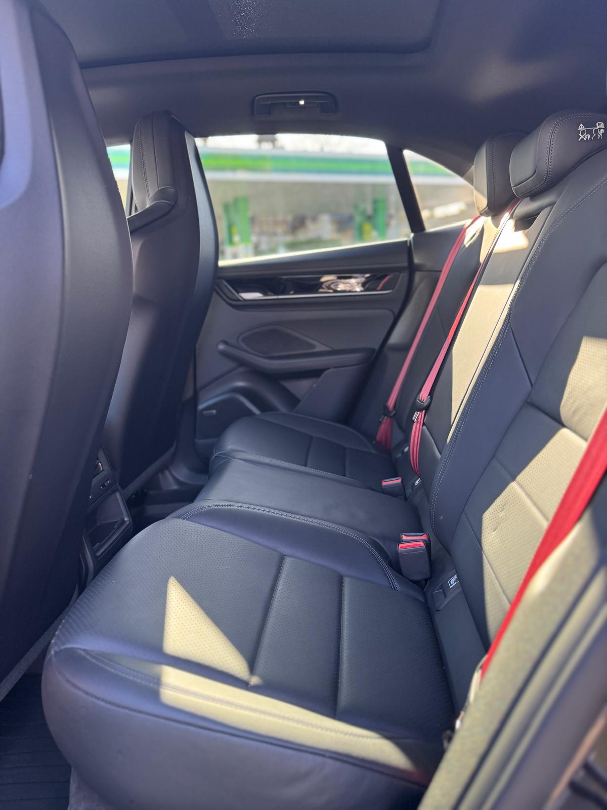 PORSCHE Macan 4 S 100kWh-image-14